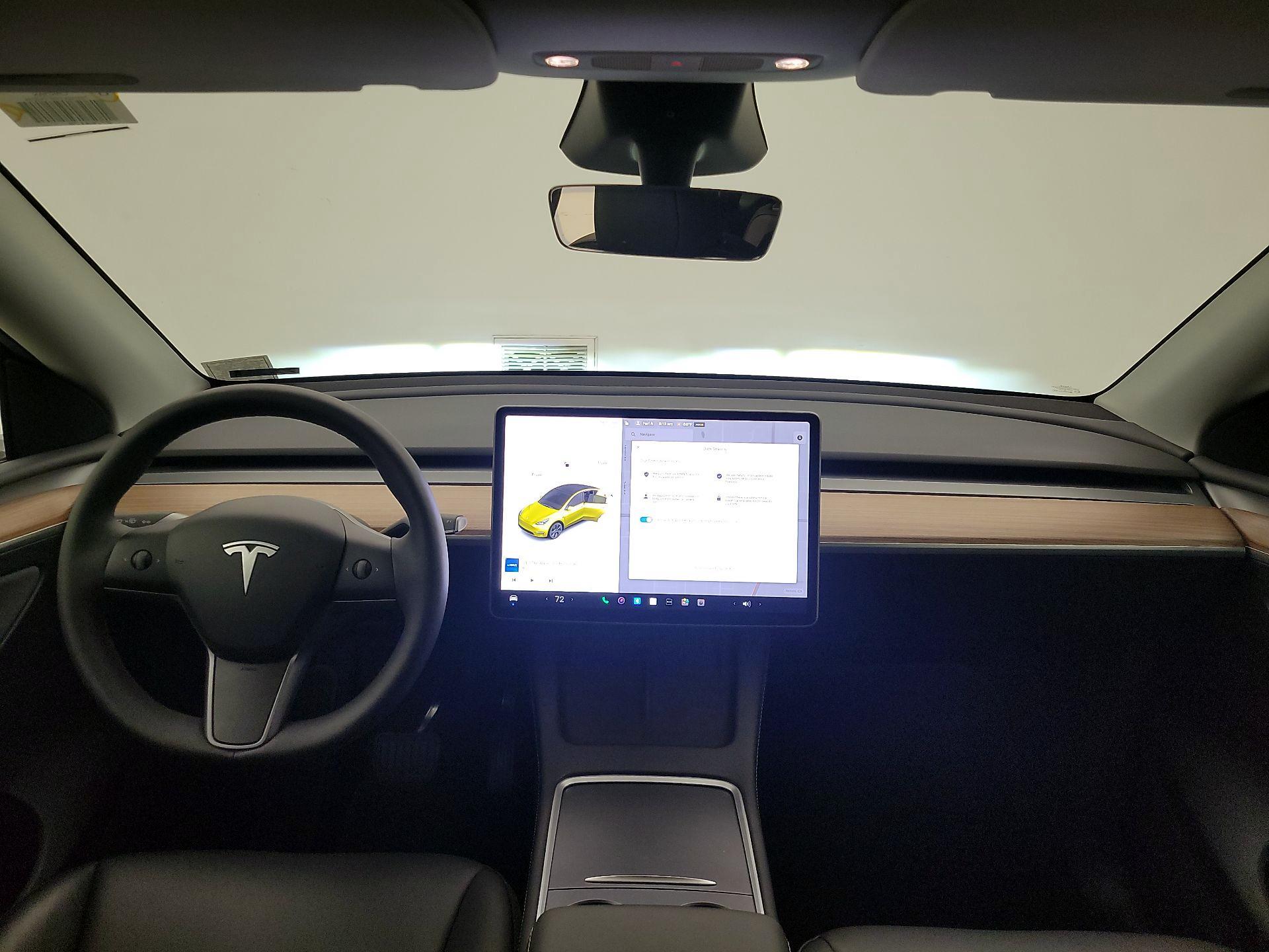 Thumbnail: 2025 Tesla Model Y - 9