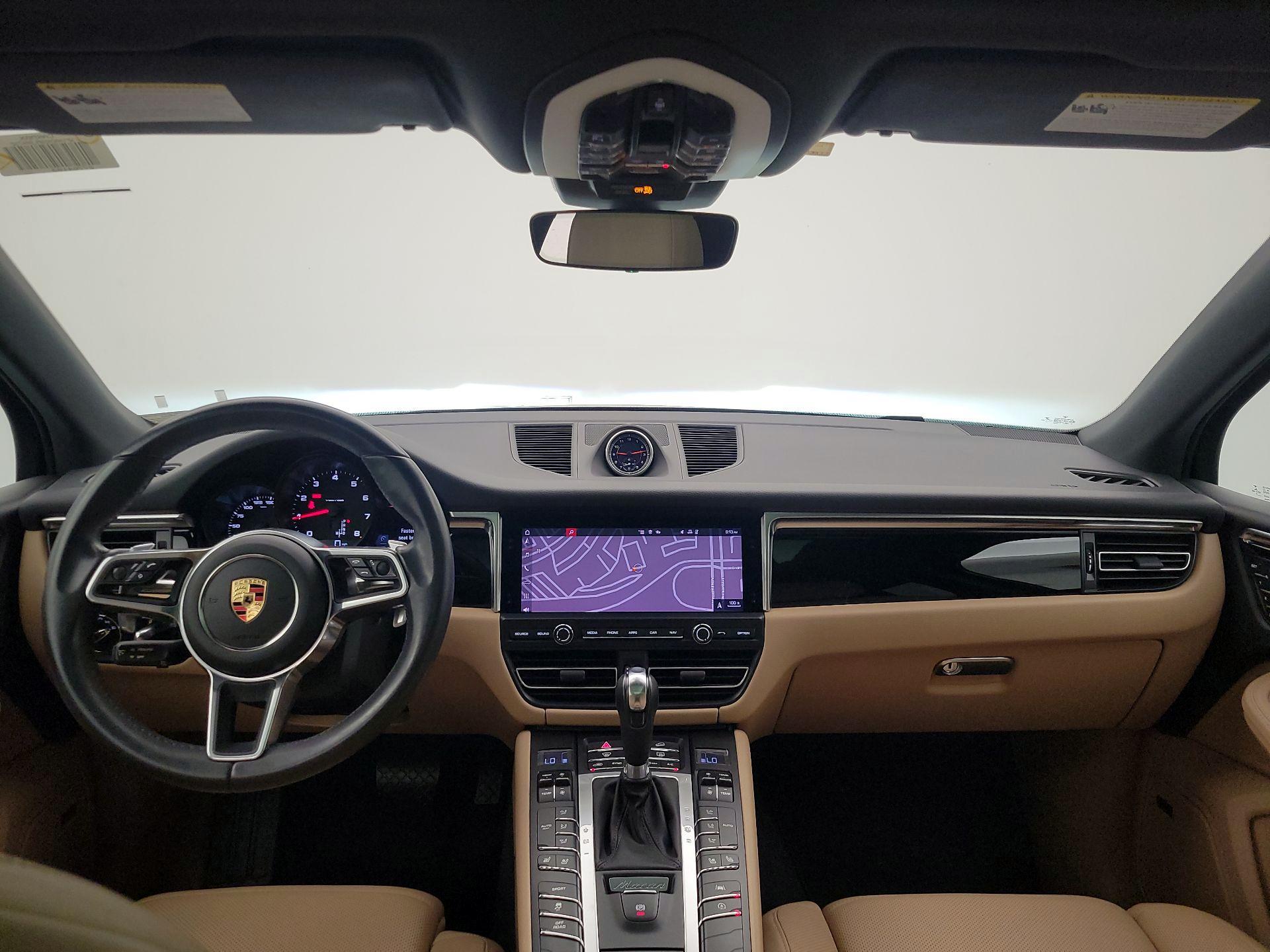Thumbnail: 2021 Porsche Macan - 9