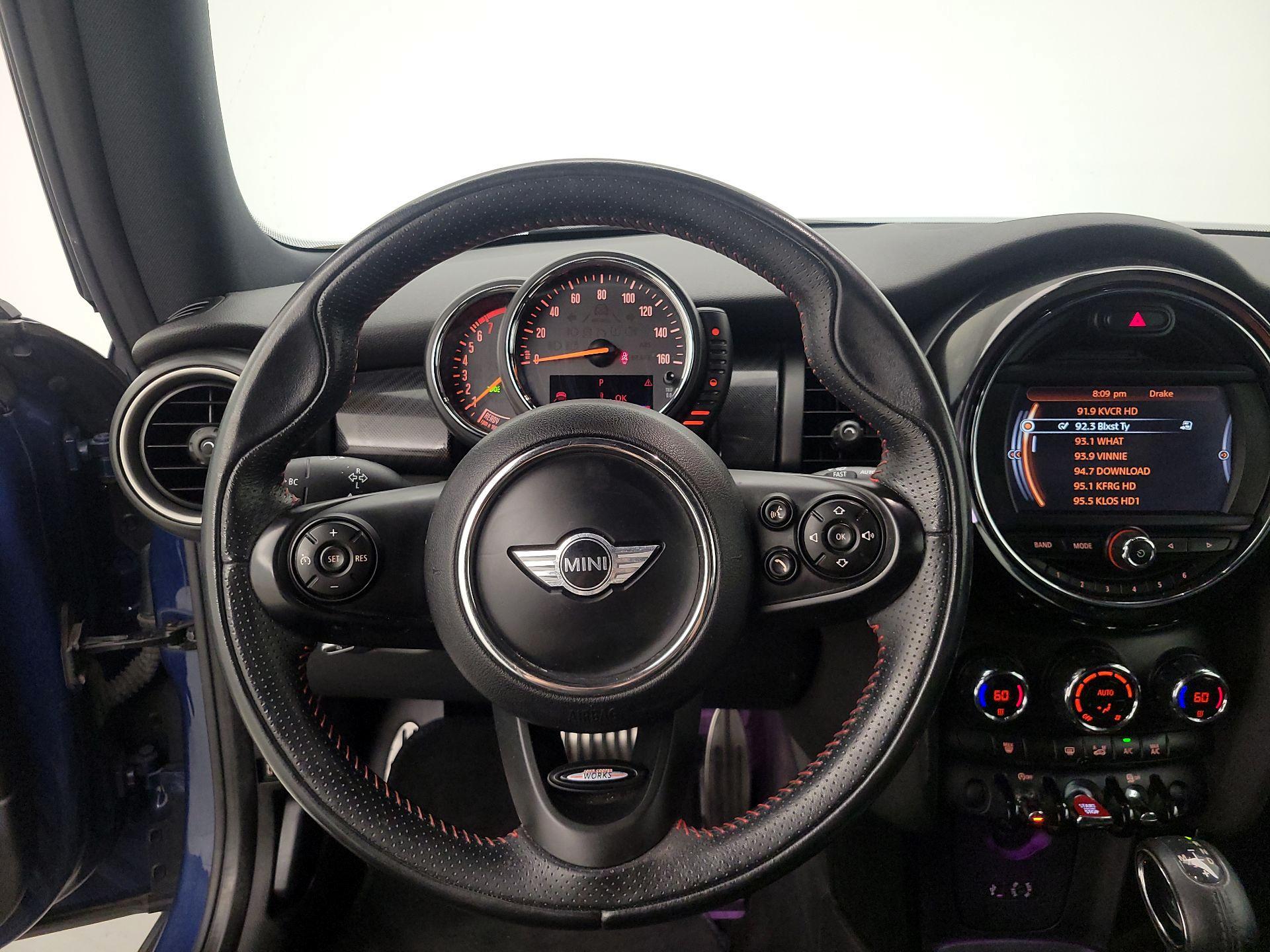 Thumbnail: 2015 MINI Cooper Hardtop - 10