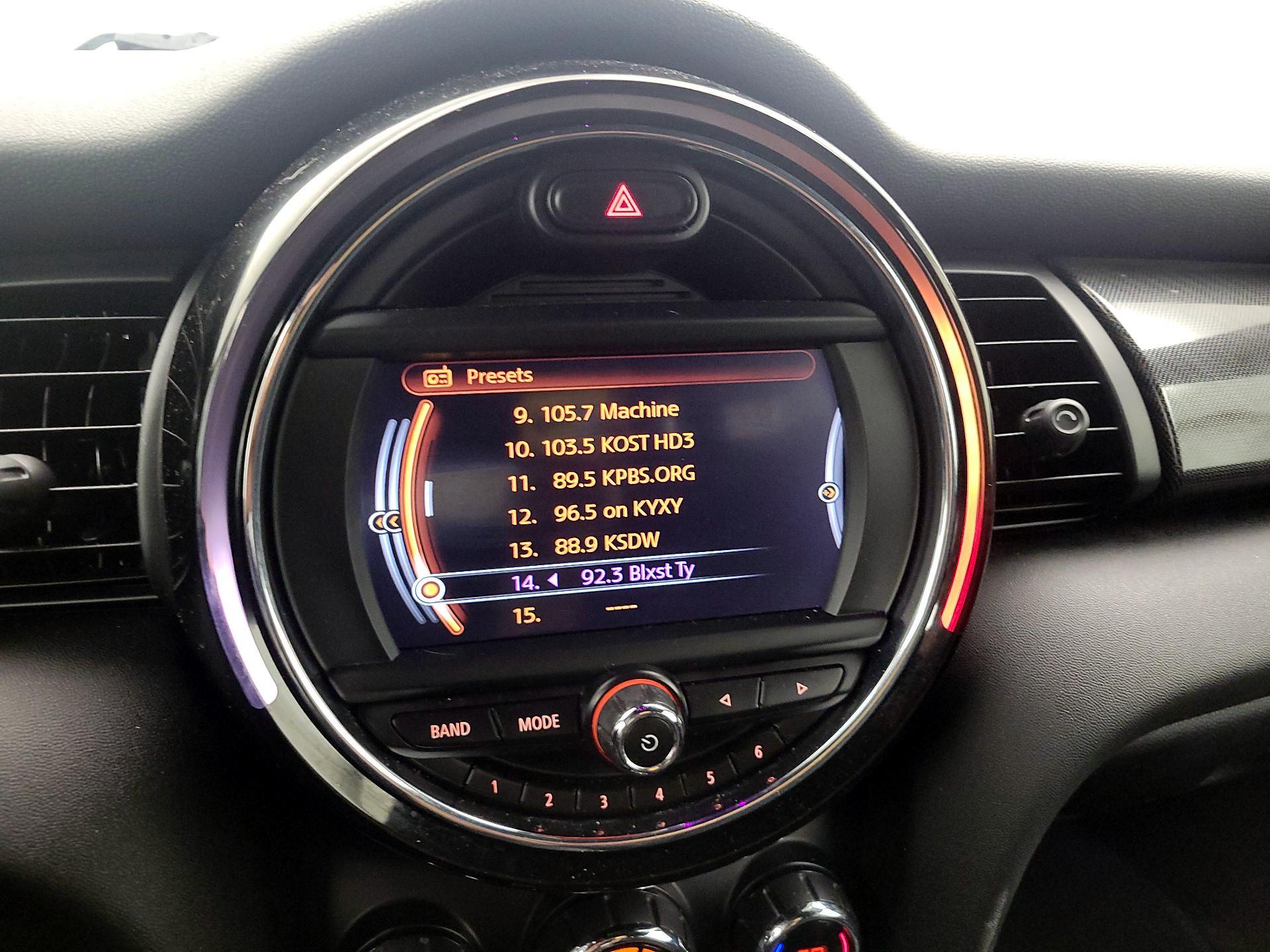 Thumbnail: 2015 MINI Cooper Hardtop - 14