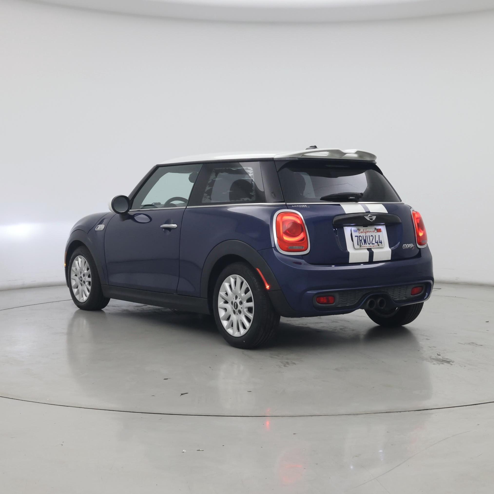 Thumbnail: 2015 MINI Cooper Hardtop - 2