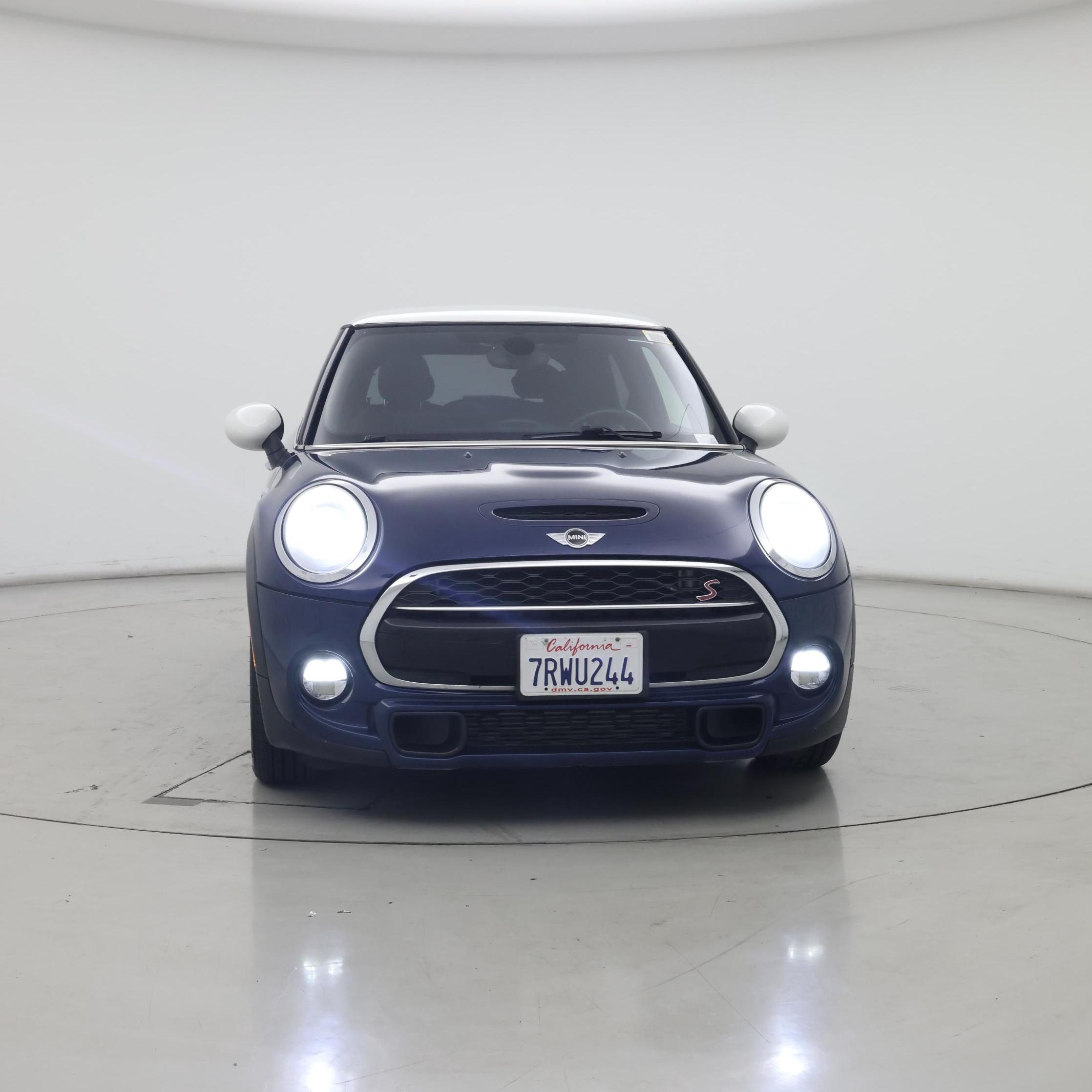 Thumbnail: 2015 MINI Cooper Hardtop - 5