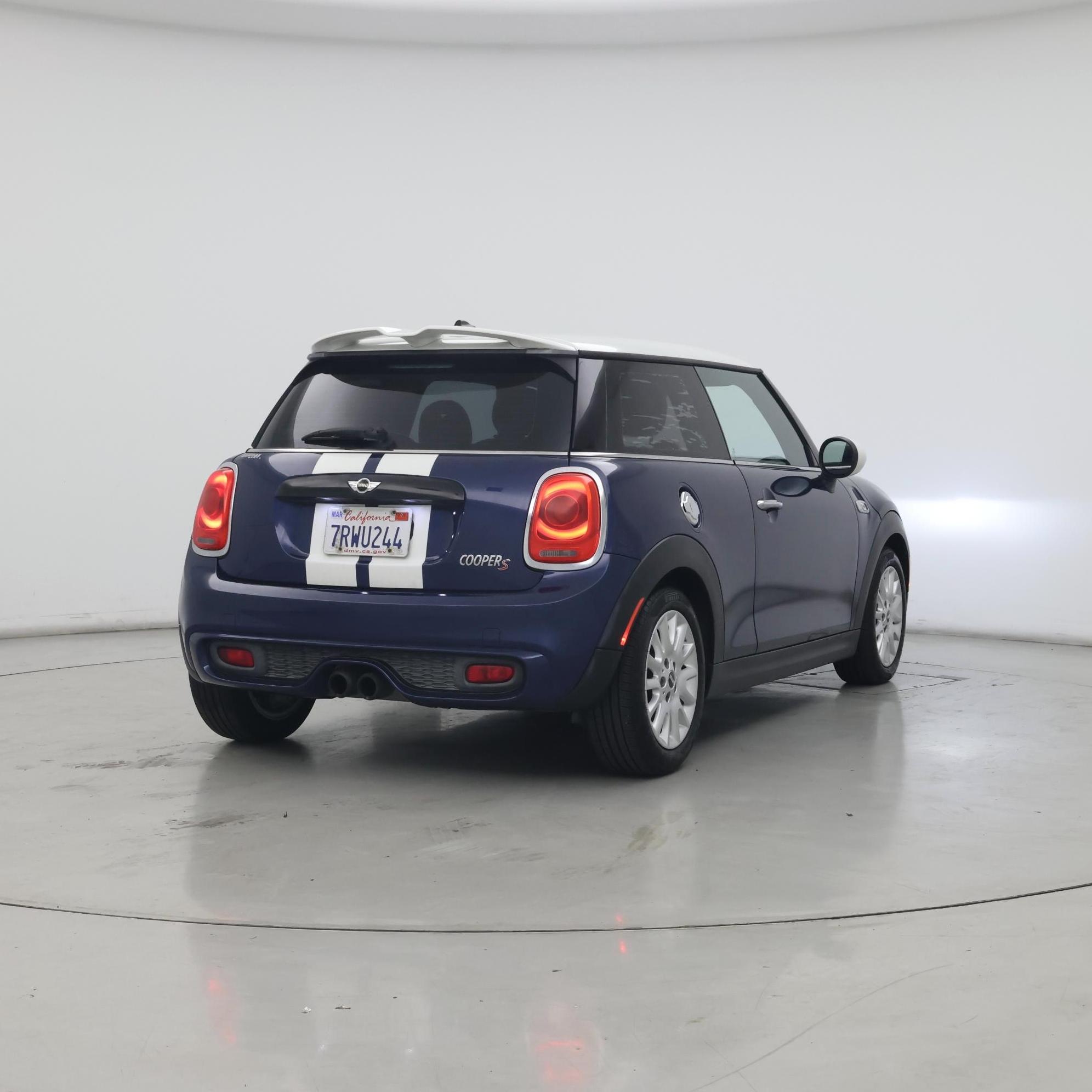 Thumbnail: 2015 MINI Cooper Hardtop - 8