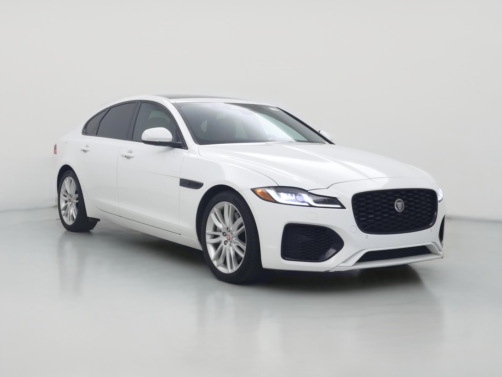 2022 Jaguar XF