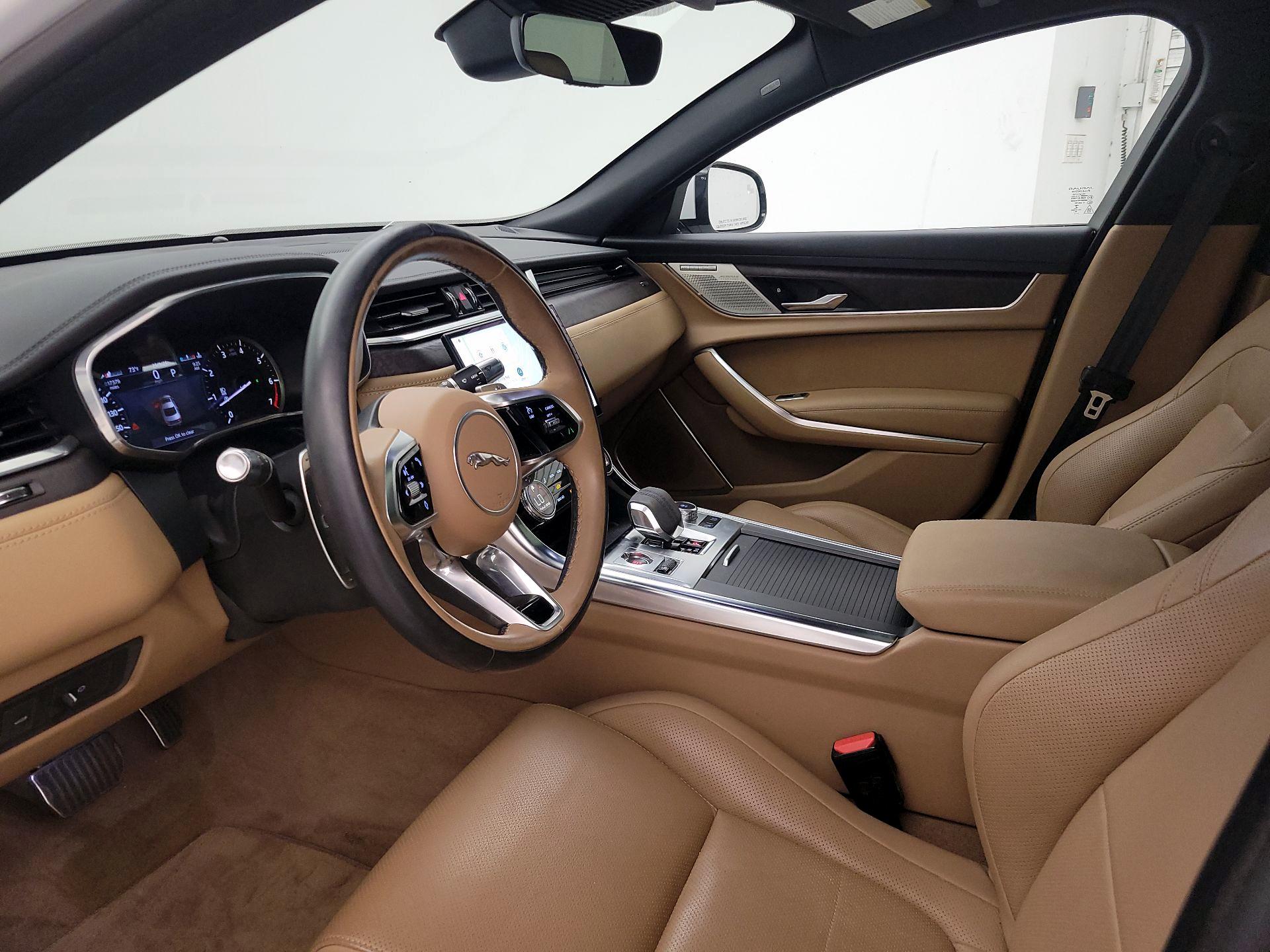Thumbnail: 2022 Jaguar XF - 11