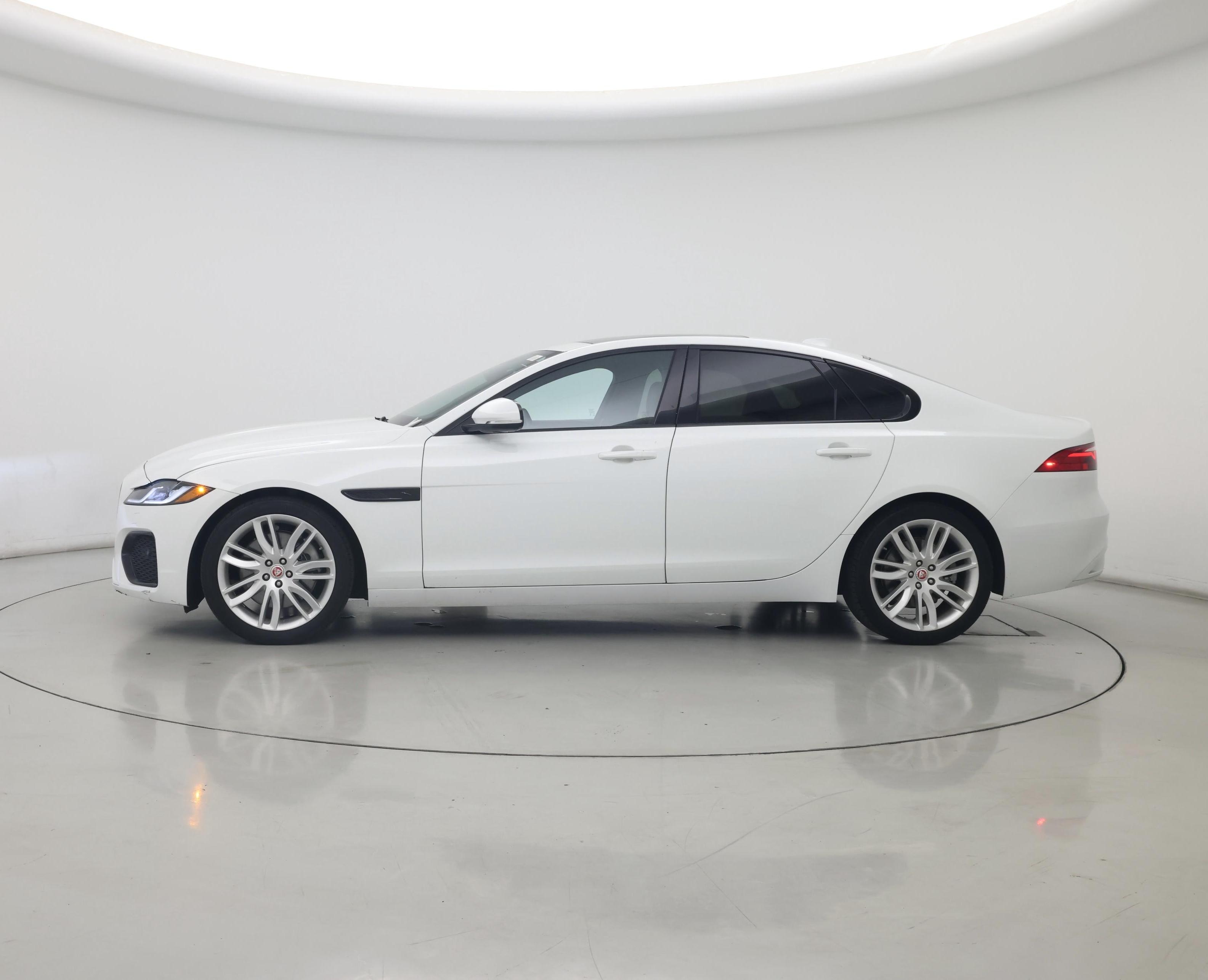 Thumbnail: 2022 Jaguar XF - 3
