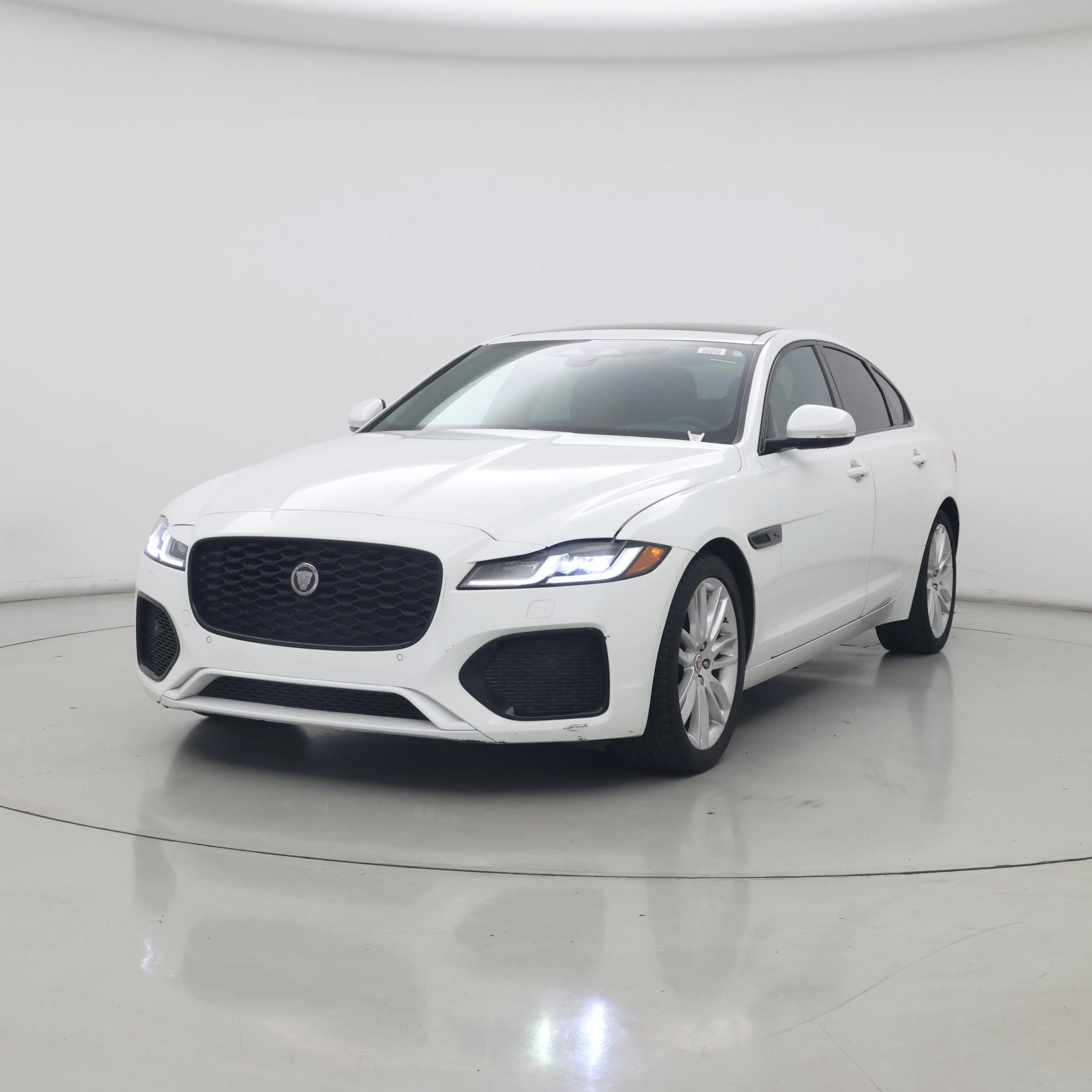 Thumbnail: 2022 Jaguar XF - 4