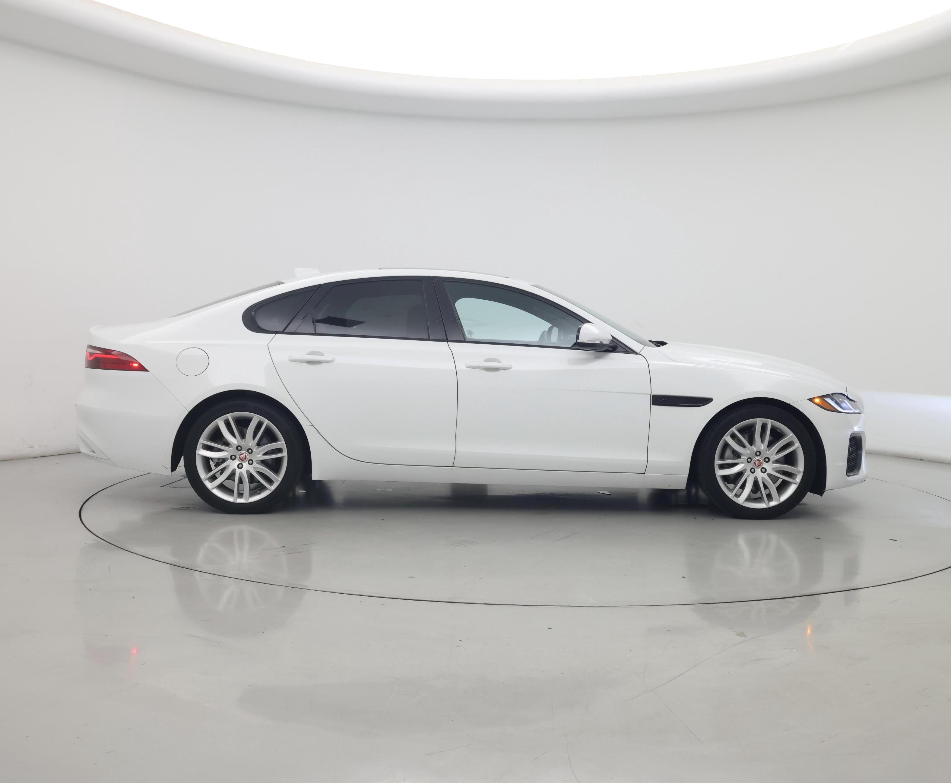 Thumbnail: 2022 Jaguar XF - 7