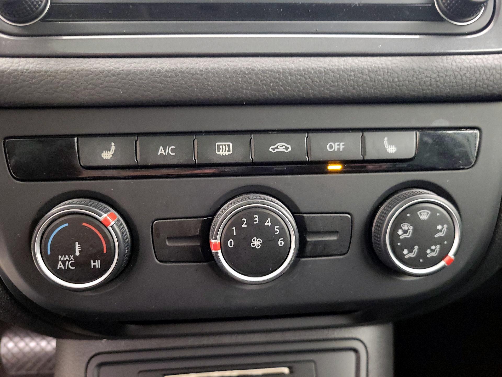 Thumbnail: 2017 Volkswagen Tiguan - 16