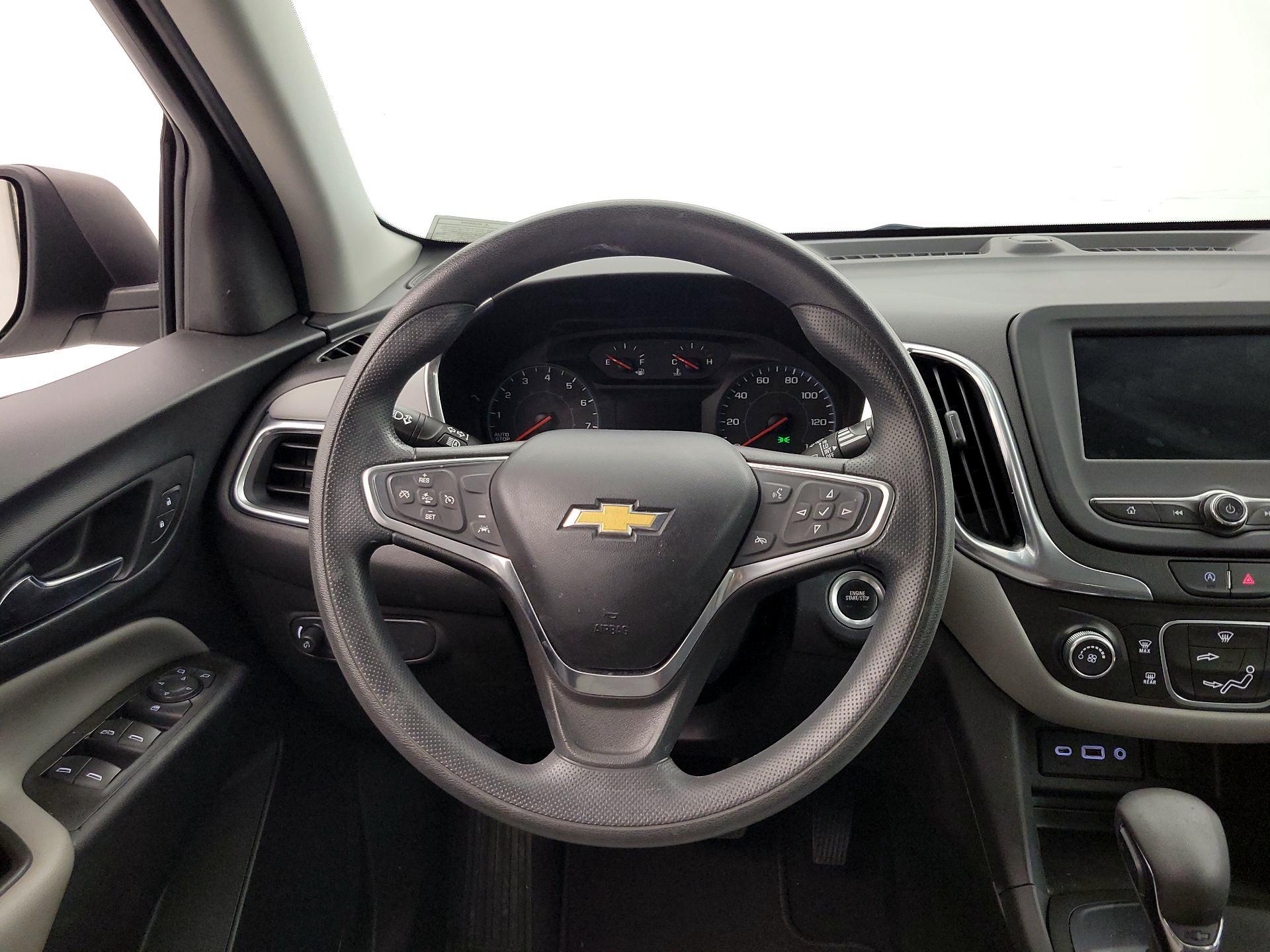 Thumbnail: 2022 Chevrolet Equinox - 9