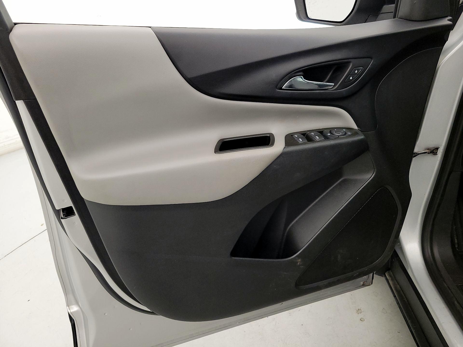 Thumbnail: 2022 Chevrolet Equinox - 12