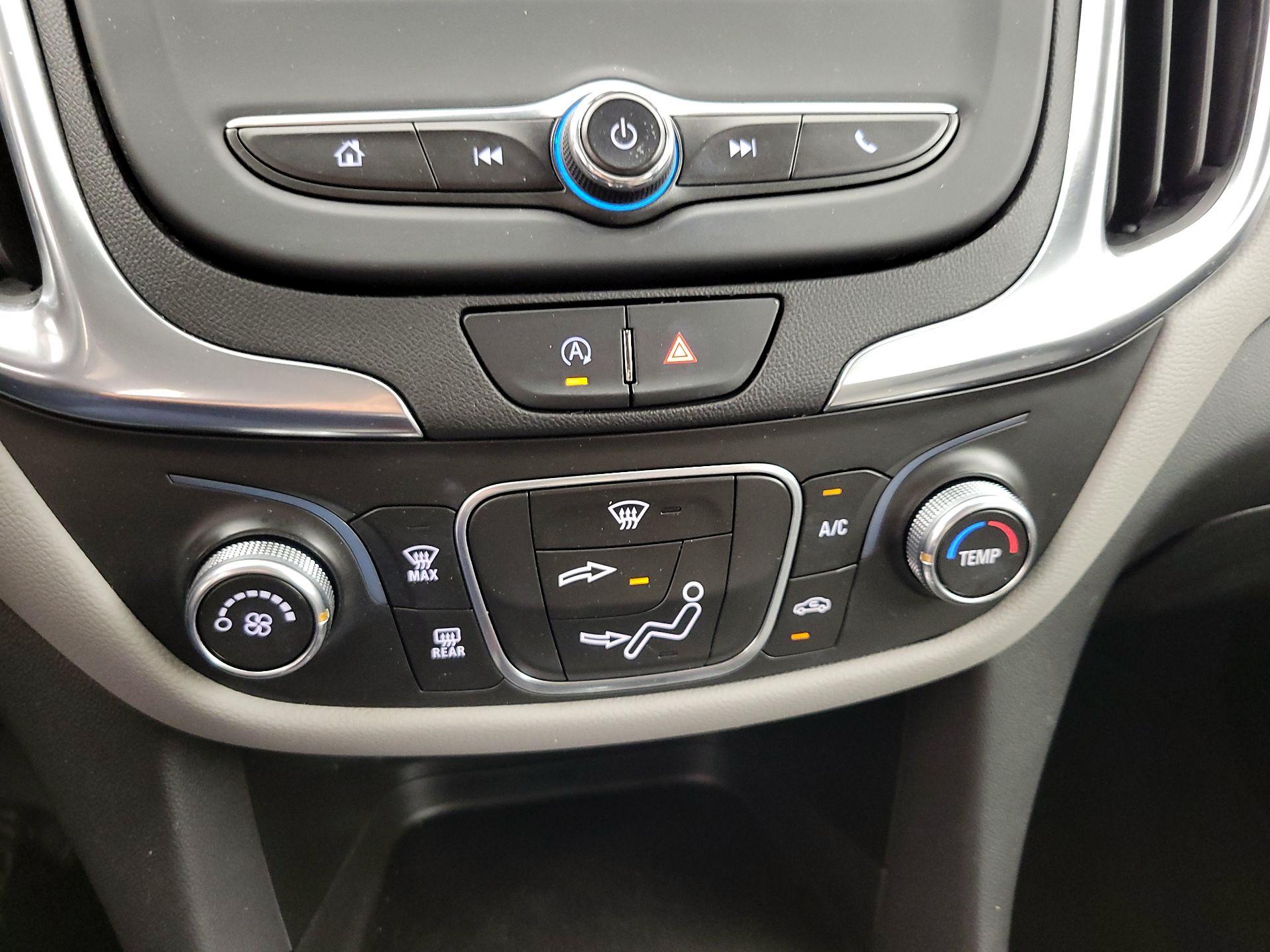 Thumbnail: 2022 Chevrolet Equinox - 16
