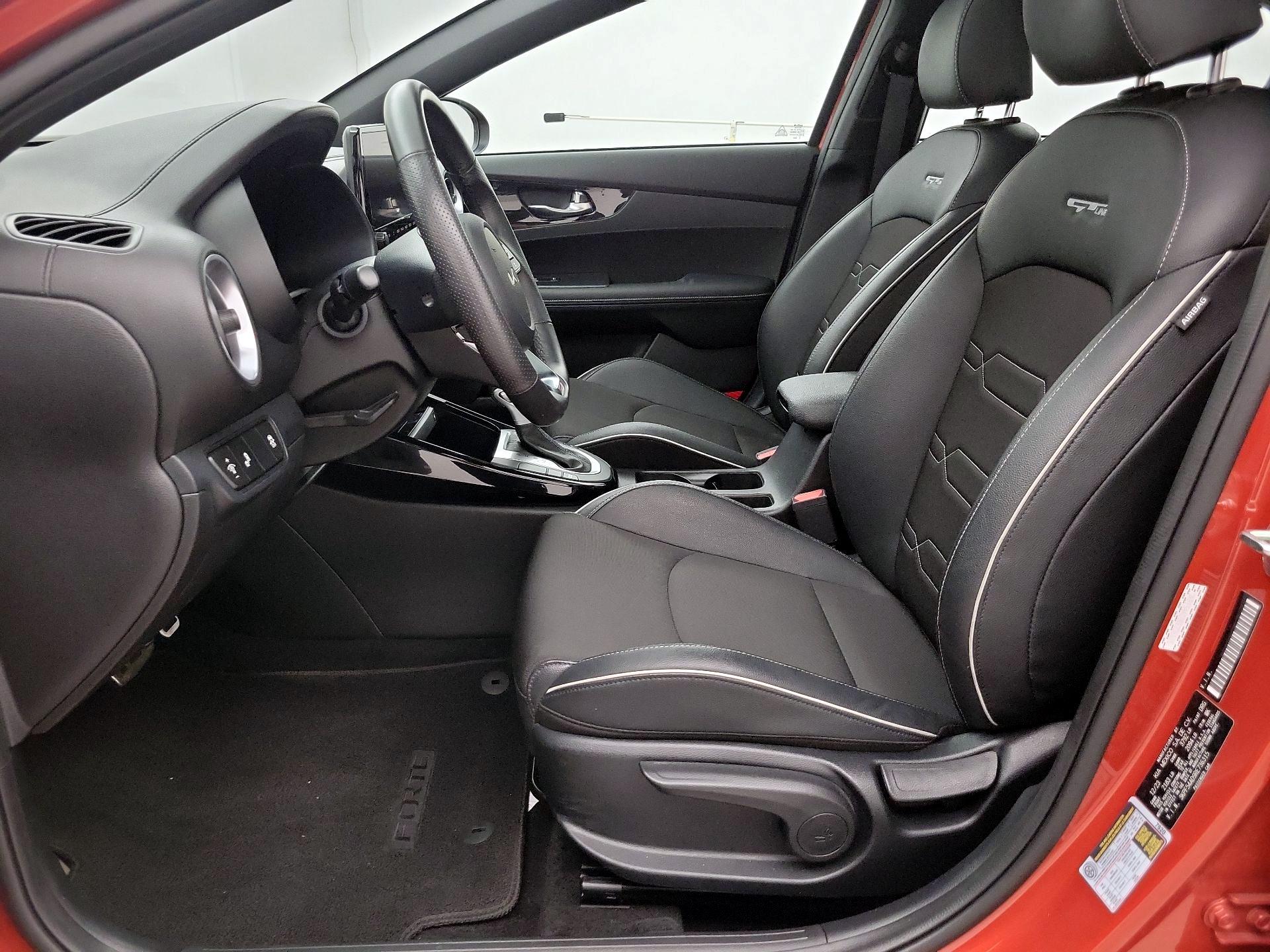 Thumbnail: 2024 Kia Forte - 11
