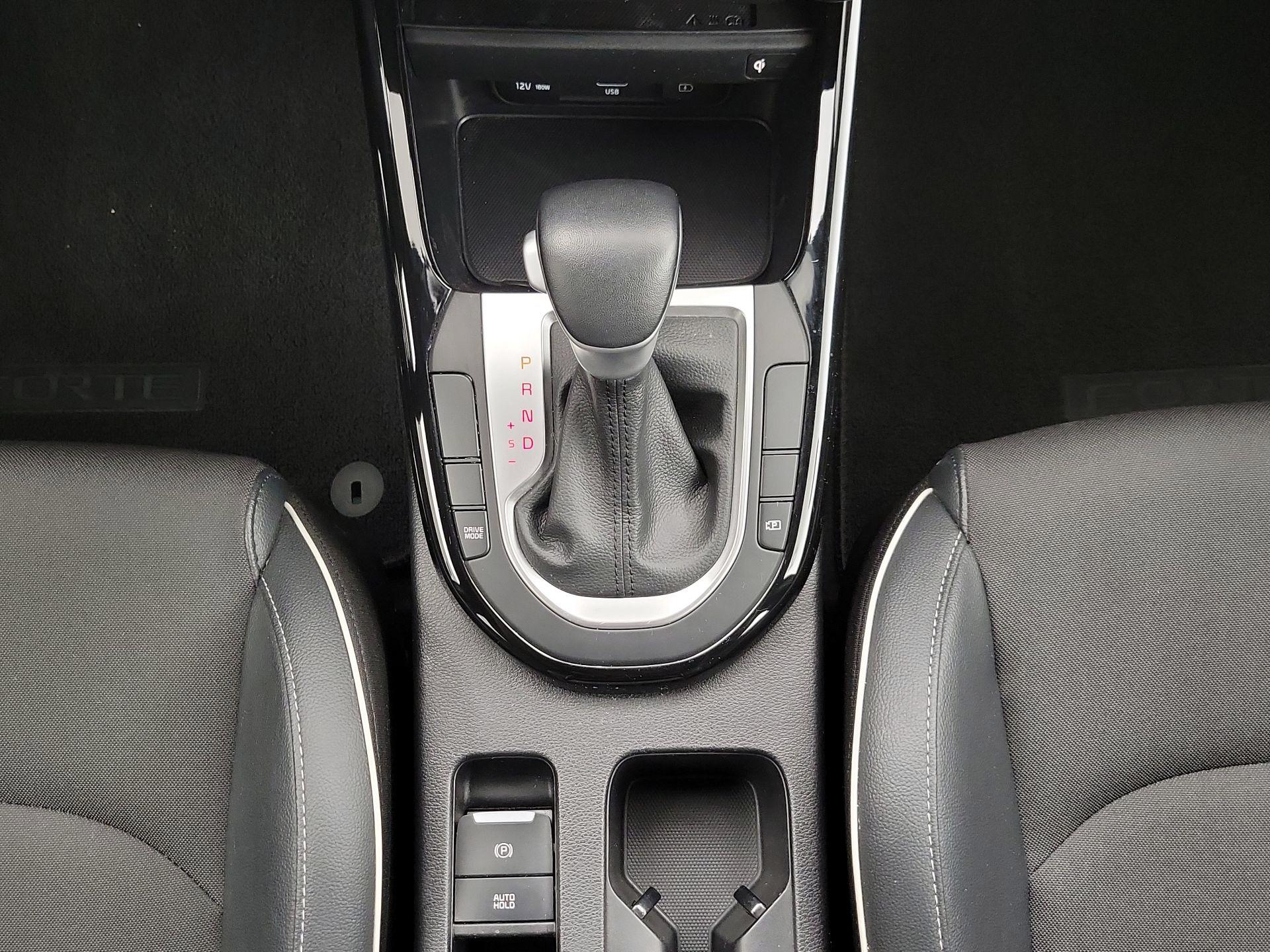 Thumbnail: 2024 Kia Forte - 18