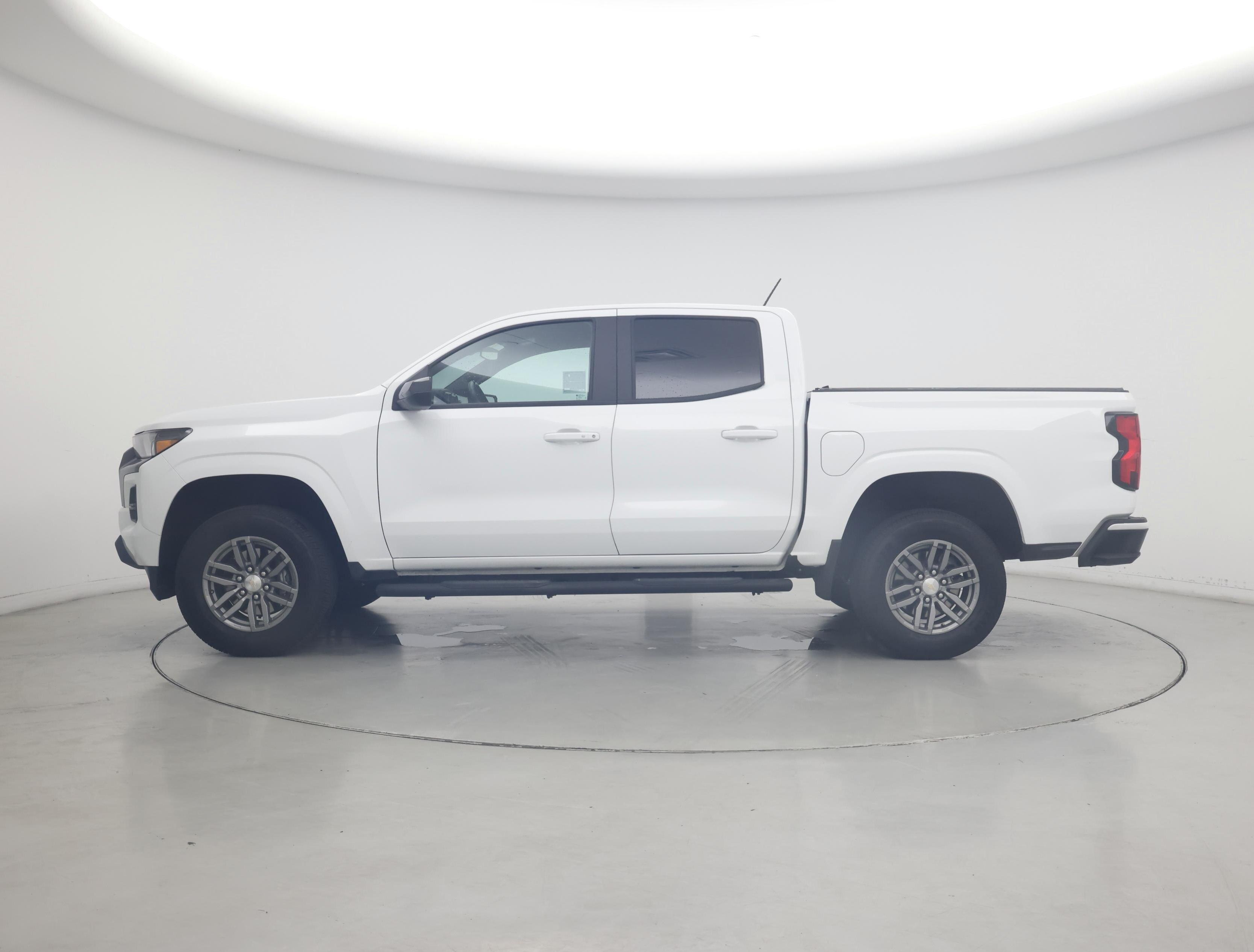 Thumbnail: 2024 Chevrolet Colorado - 3