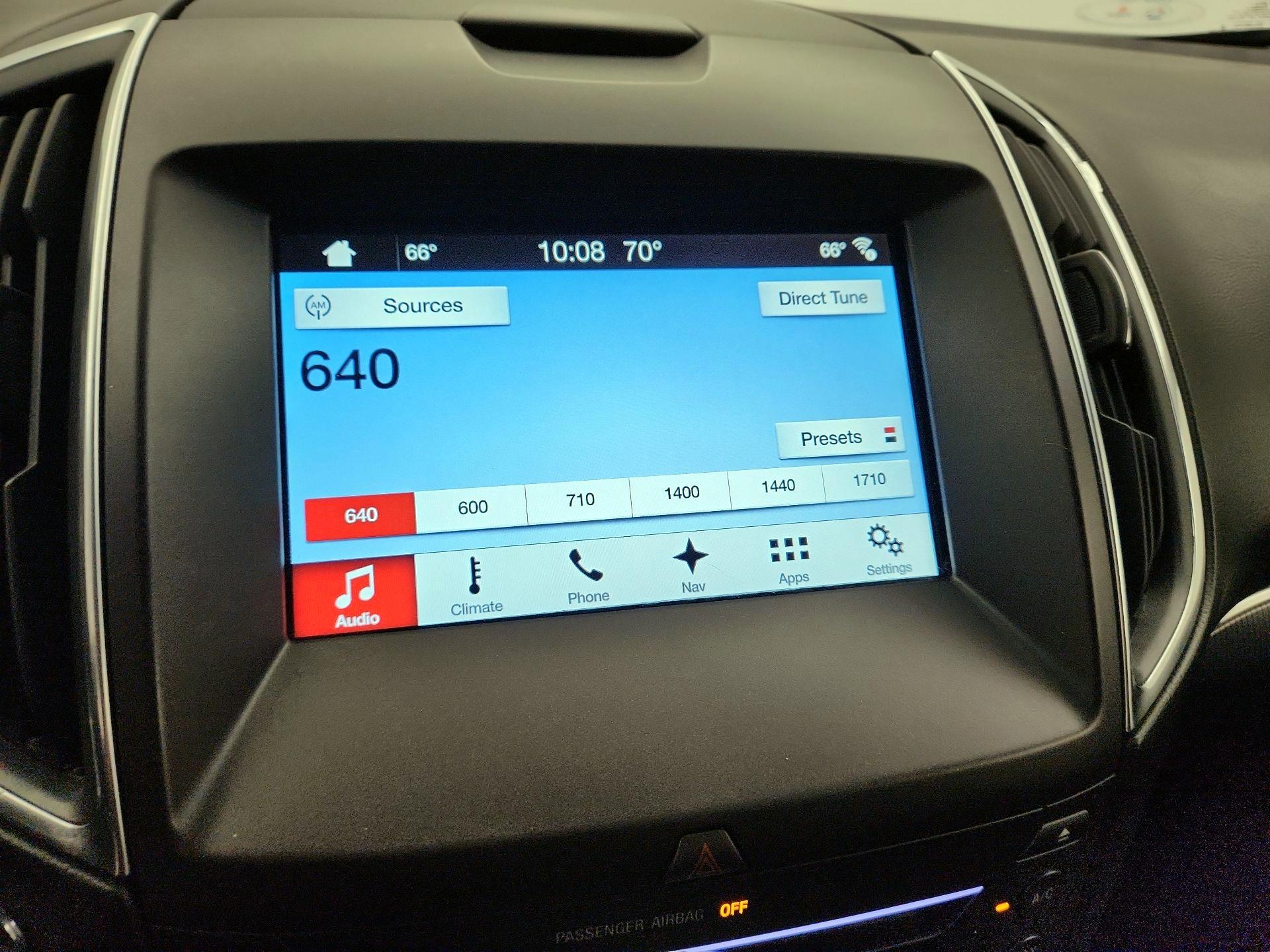 Thumbnail: 2018 Ford Edge - 16