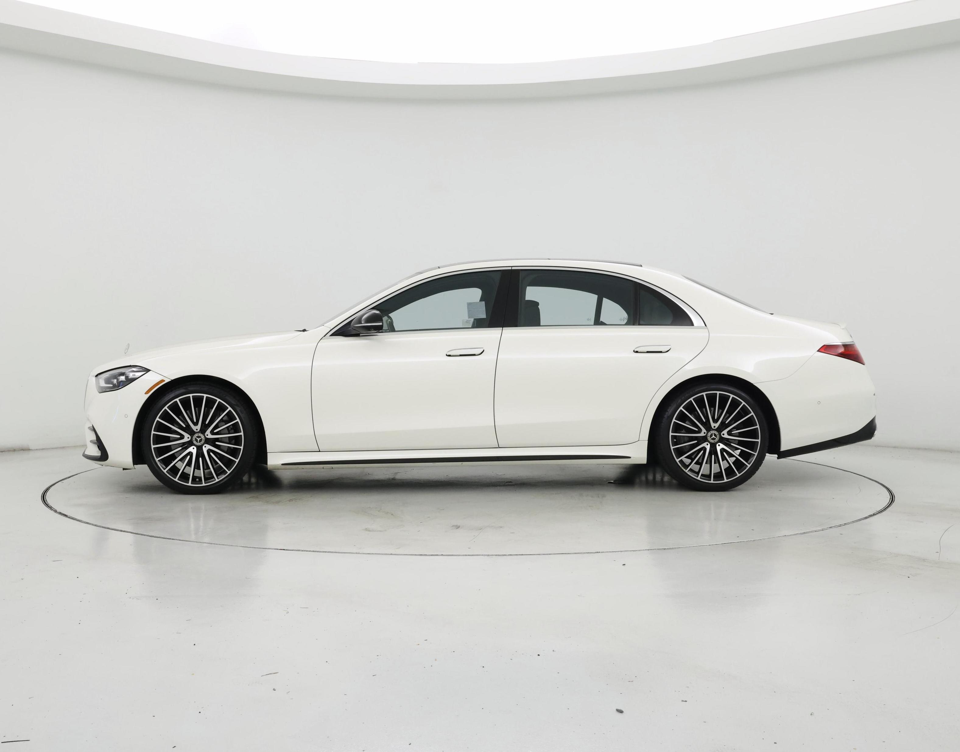 Thumbnail: 2021 Mercedes-Benz S-Class - 3