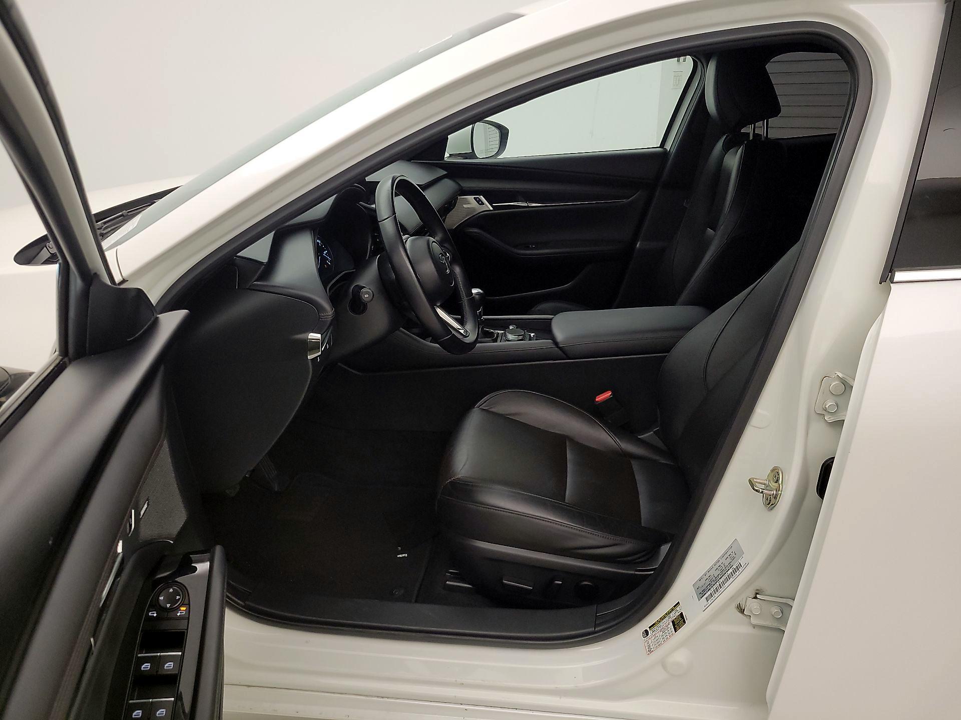 Thumbnail: 2022 Mazda Mazda3 - 11