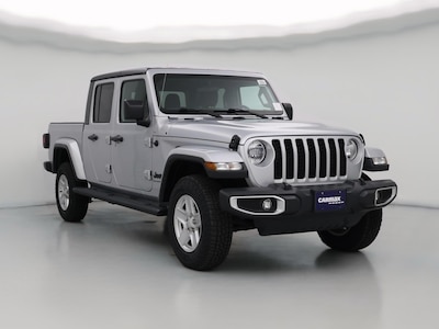 Silver 2023 Jeep Gladiator Sport