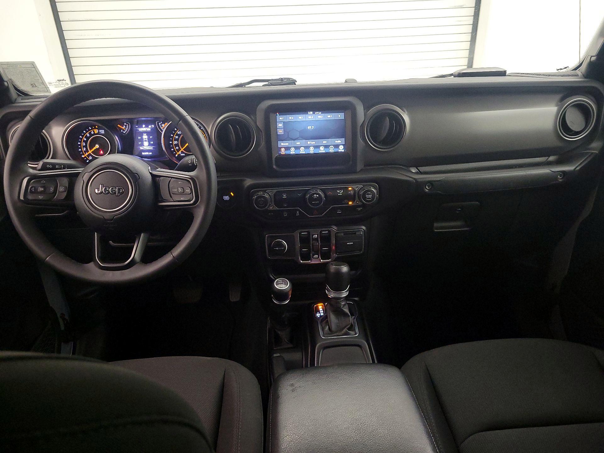 Thumbnail: 2023 Jeep Gladiator - 9