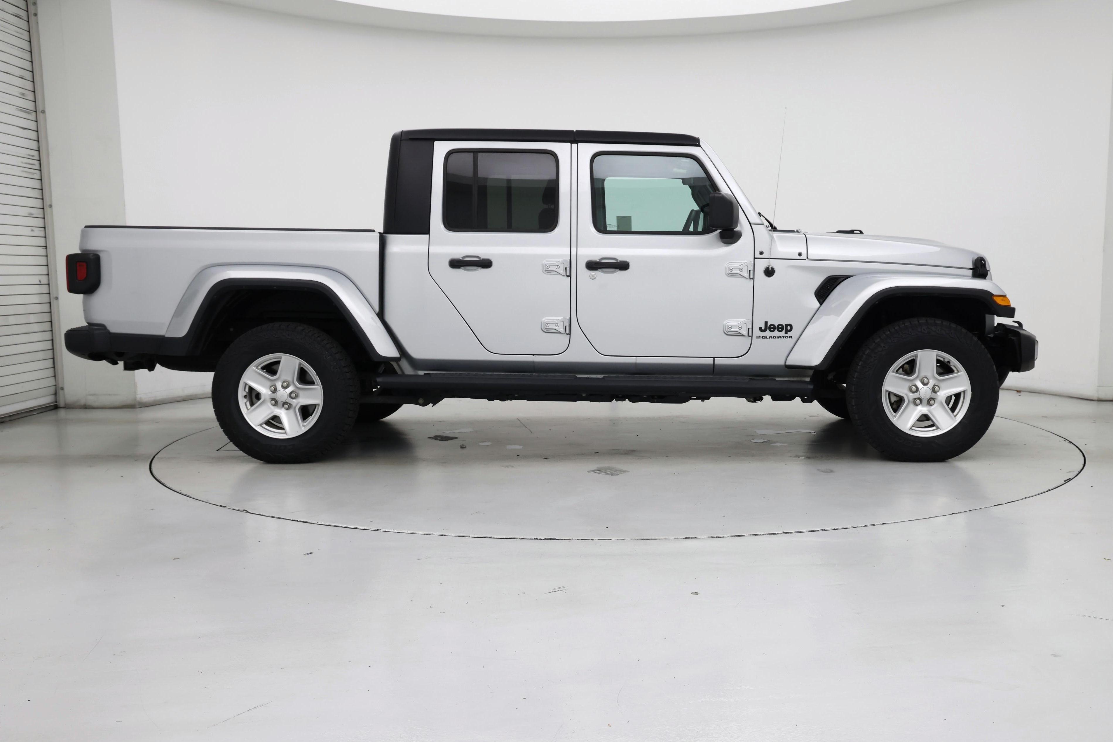 Thumbnail: 2023 Jeep Gladiator - 7