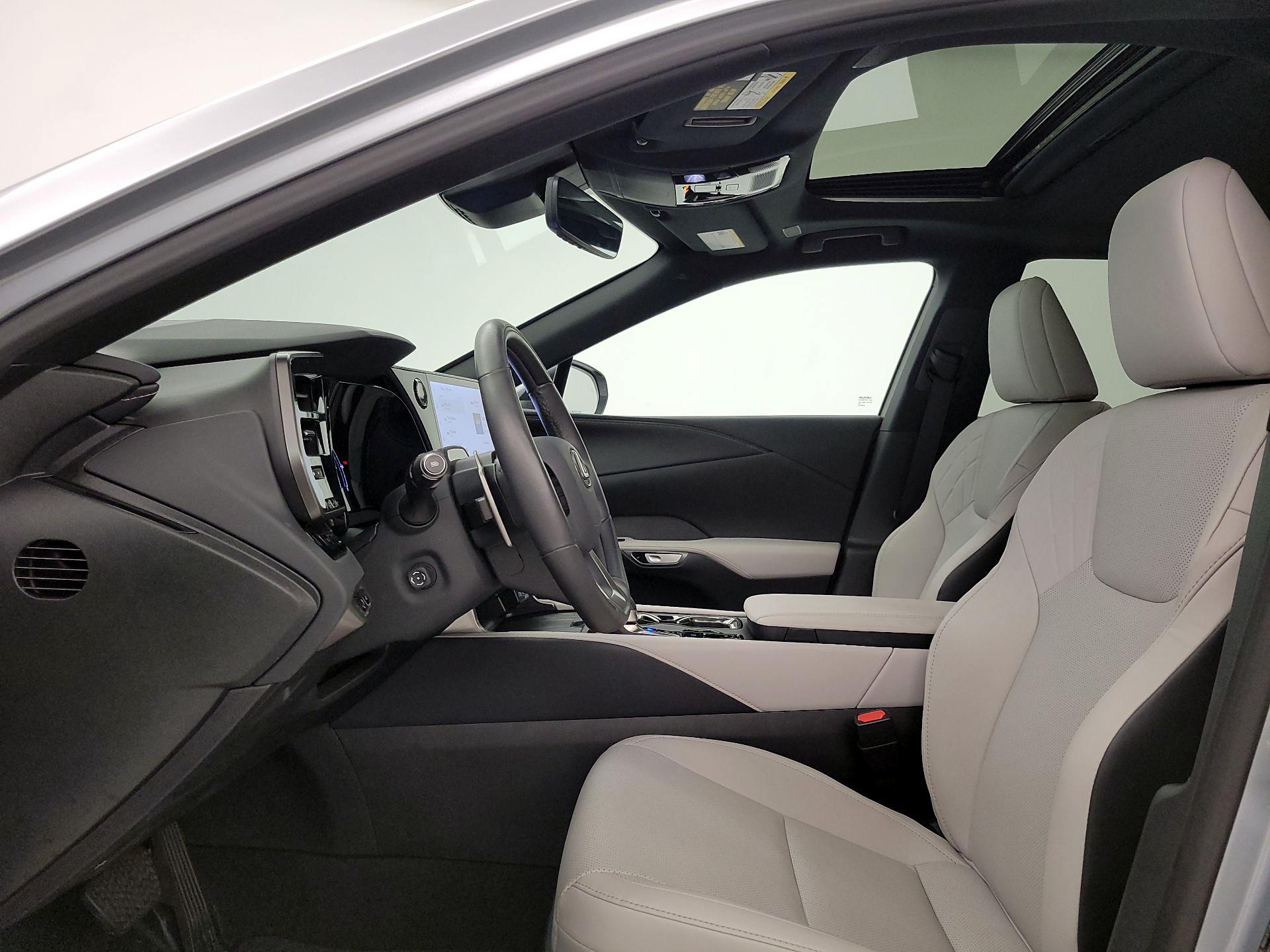 Thumbnail: 2024 Lexus RX - 20