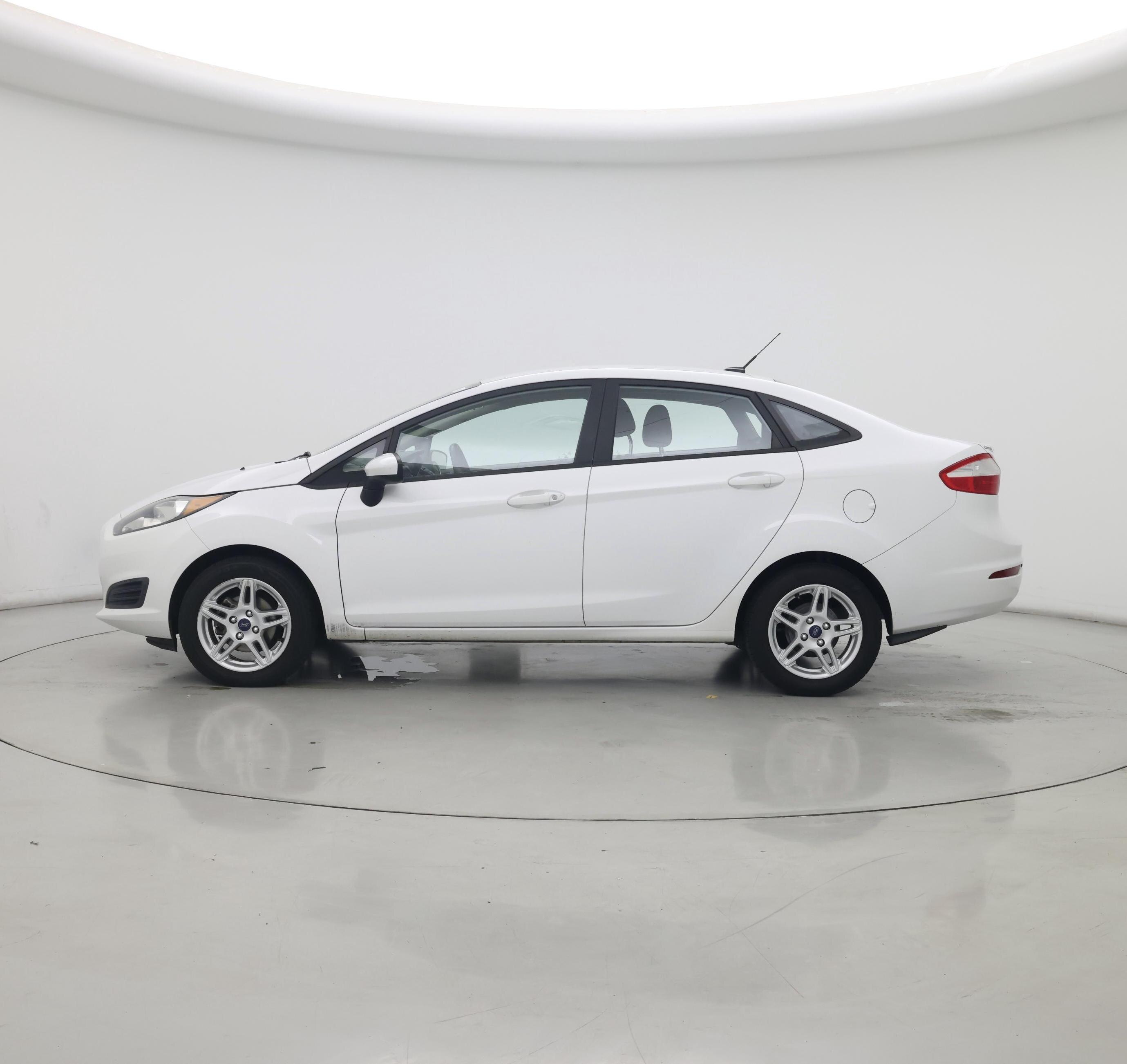 Thumbnail: 2017 Ford Fiesta - 3