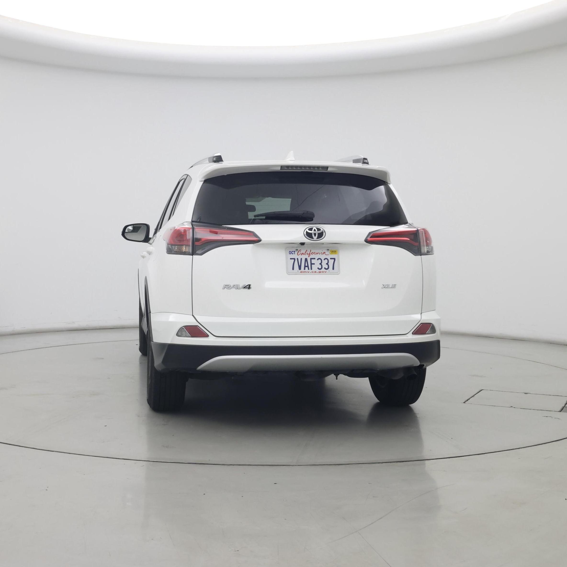 Thumbnail: 2016 Toyota RAV4 - 6