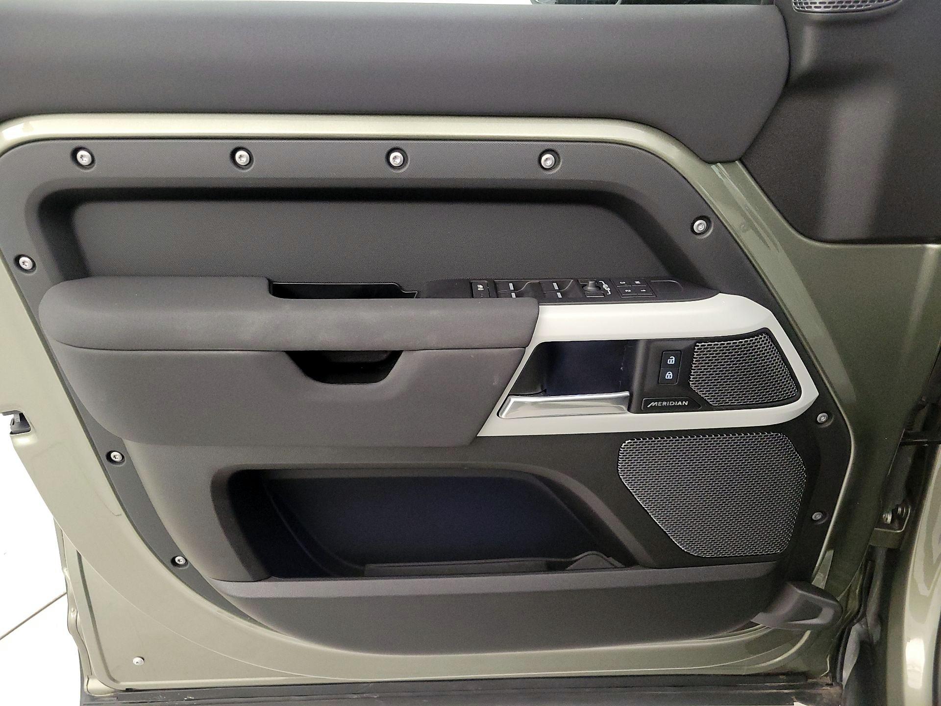 Thumbnail: 2023 Land Rover Defender - 12