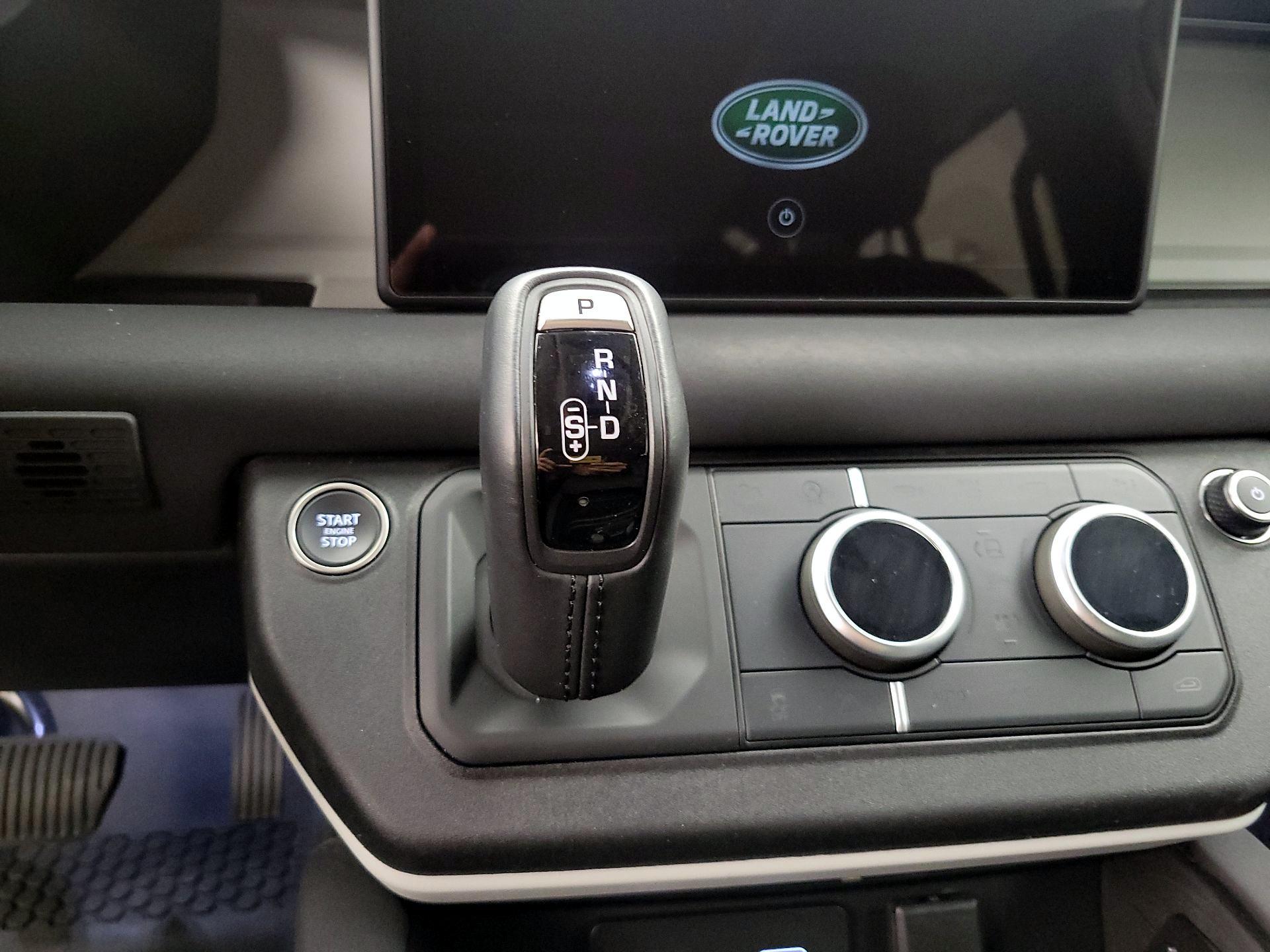 Thumbnail: 2023 Land Rover Defender - 17