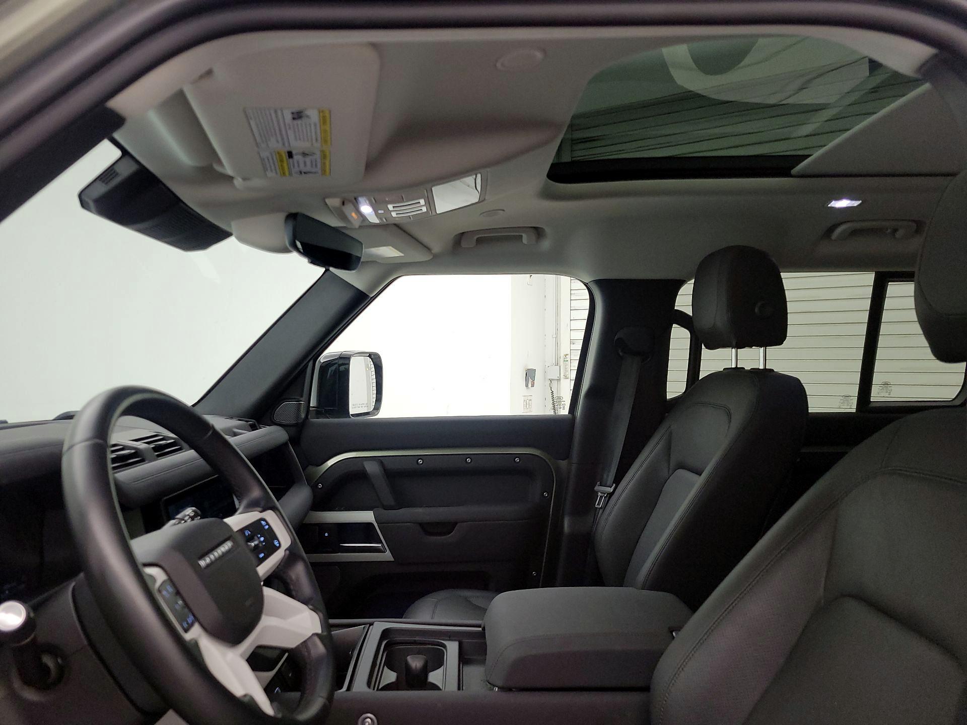 Thumbnail: 2023 Land Rover Defender - 19