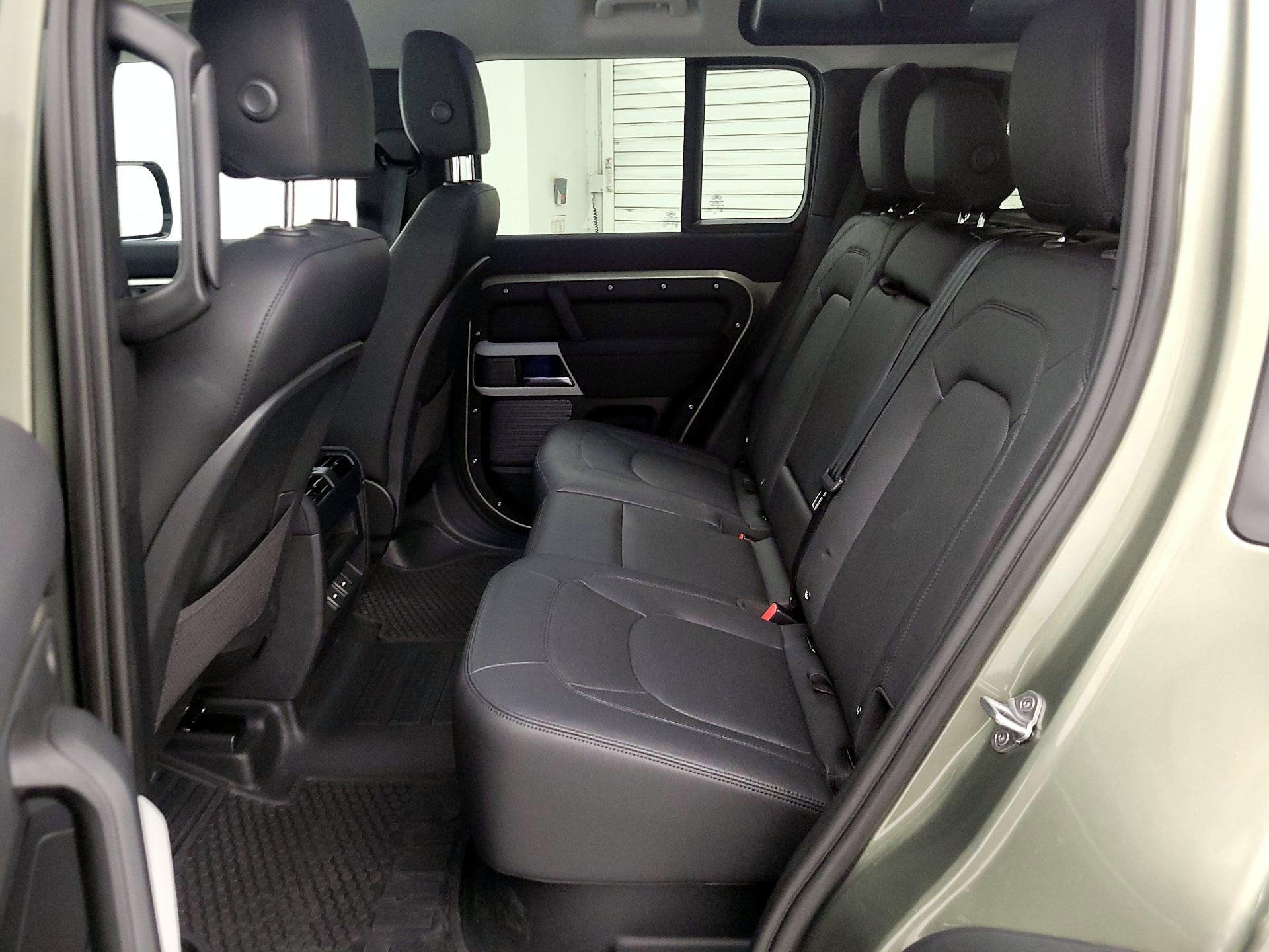 Thumbnail: 2023 Land Rover Defender - 20