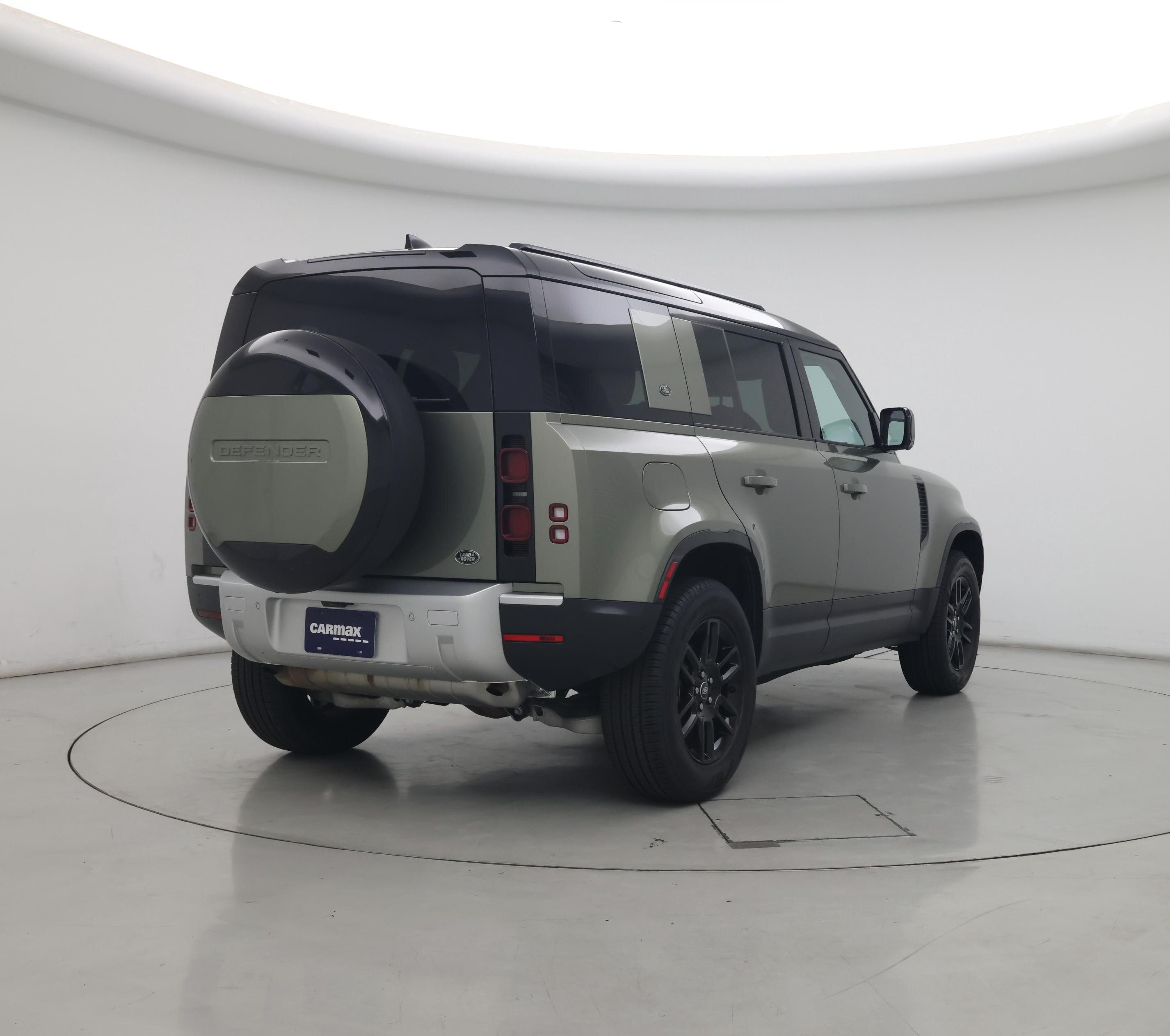 Thumbnail: 2023 Land Rover Defender - 8