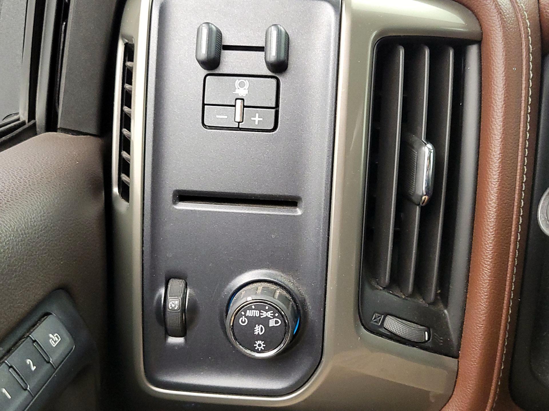 Thumbnail: 2014 Chevrolet Silverado 1500 - 13