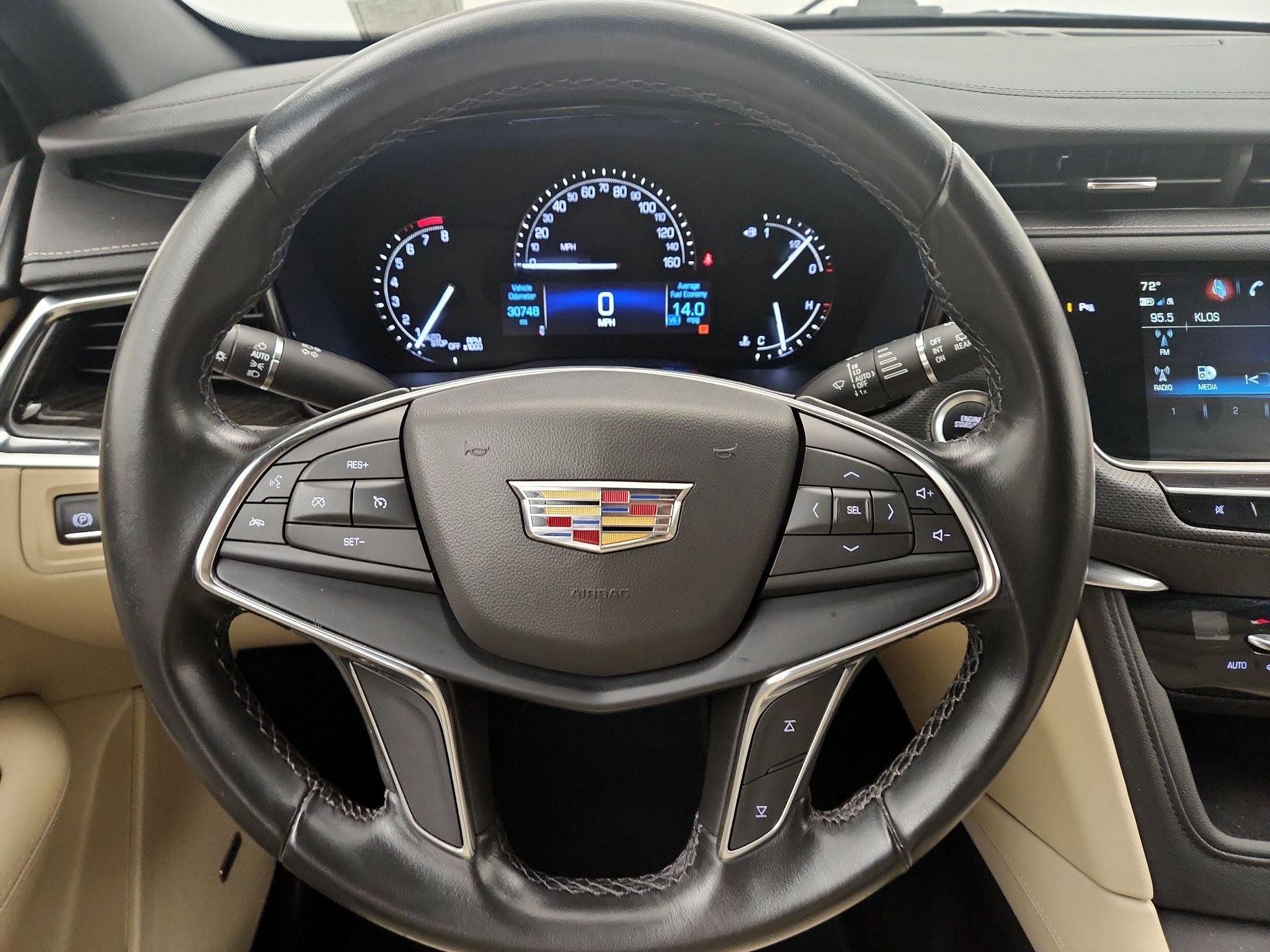 Thumbnail: 2019 Cadillac XT5 - 10
