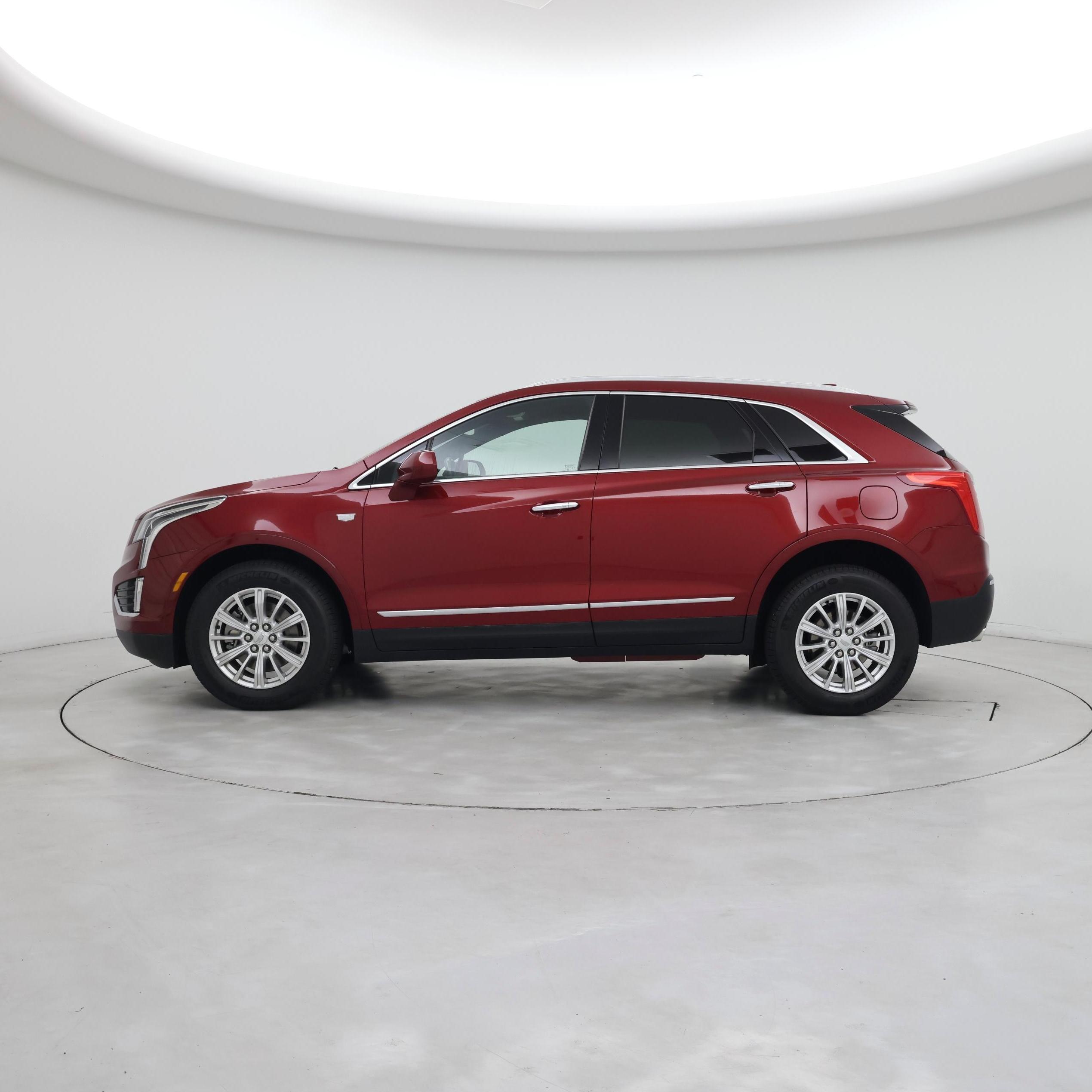Thumbnail: 2019 Cadillac XT5 - 3