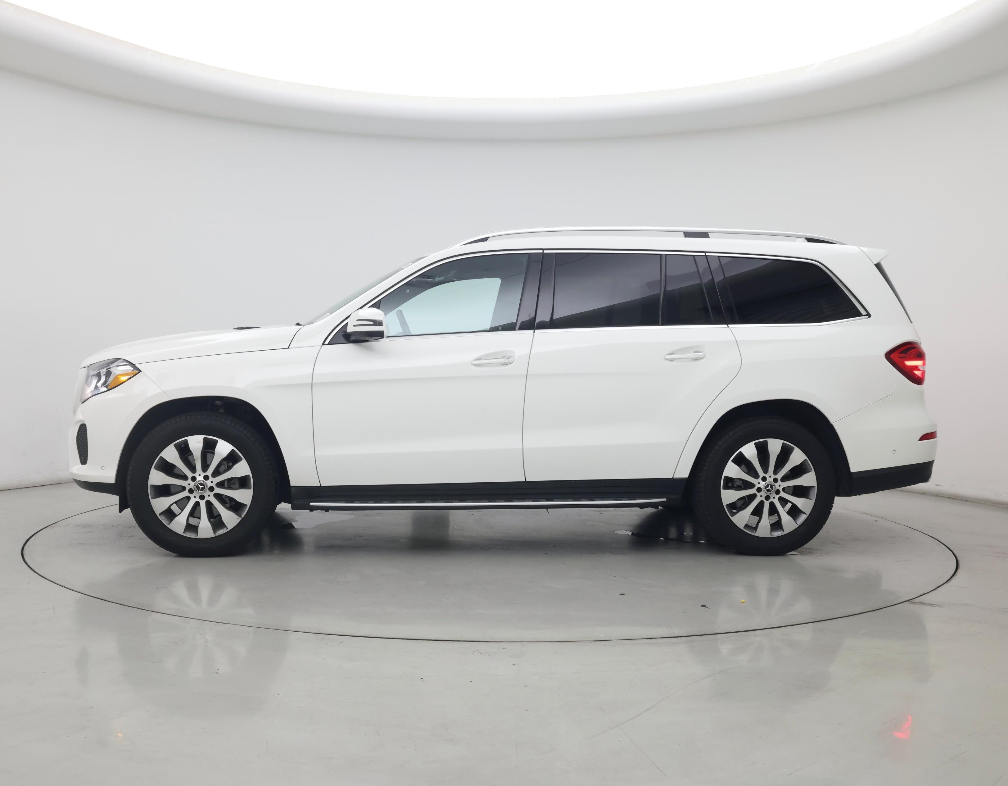 Thumbnail: 2018 Mercedes-Benz GLS - 3