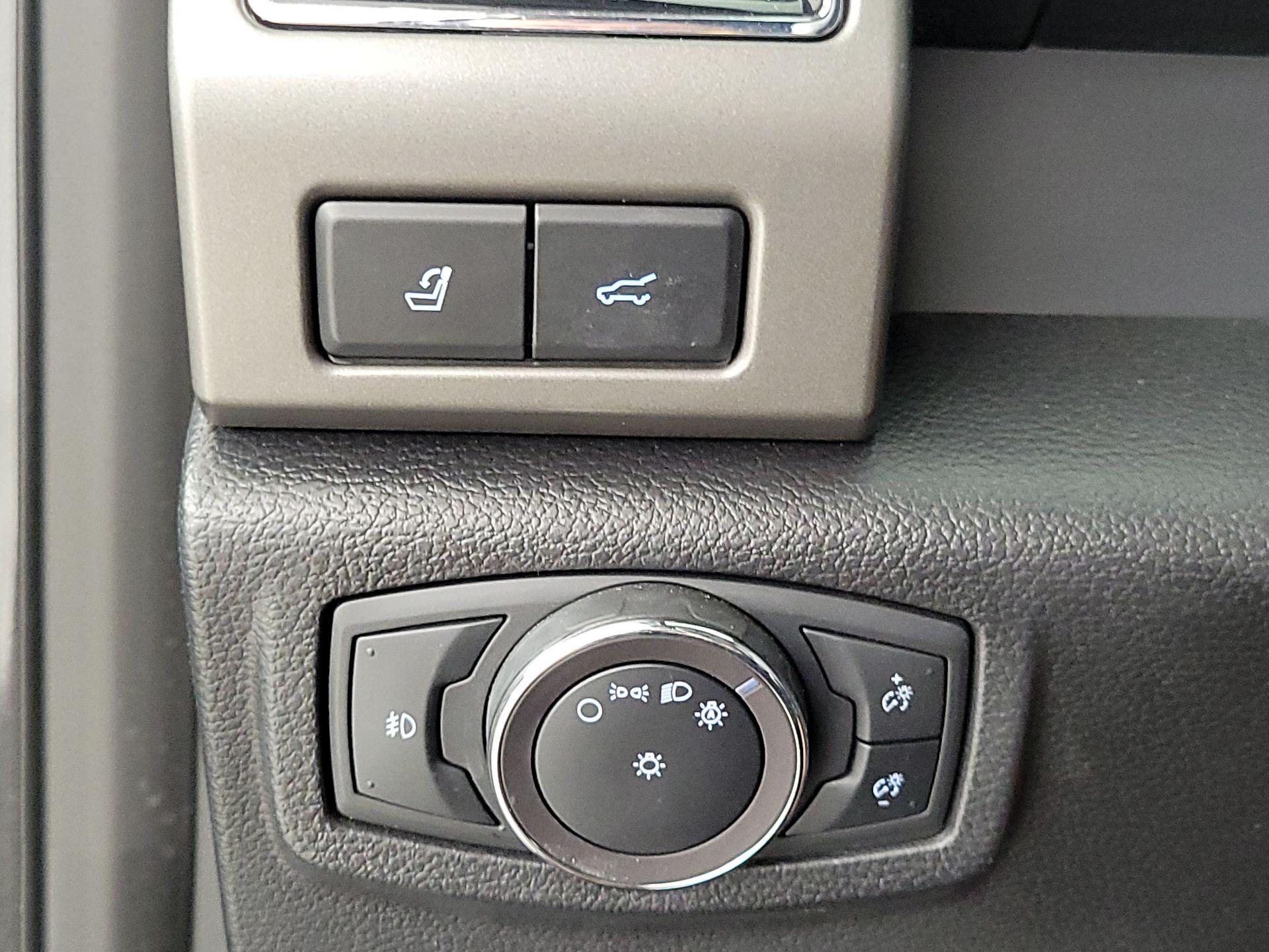 Thumbnail: 2019 Ford Expedition - 13