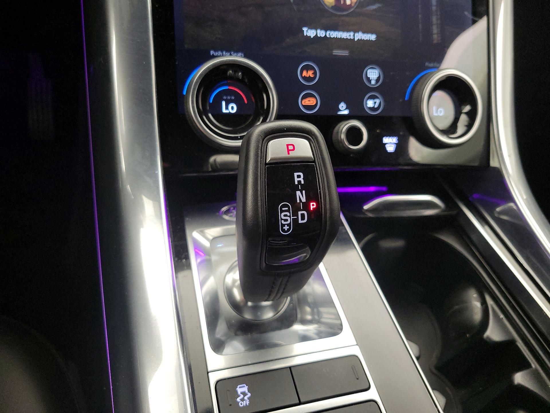 Thumbnail: 2020 Land Rover Range Rover Sport - 17