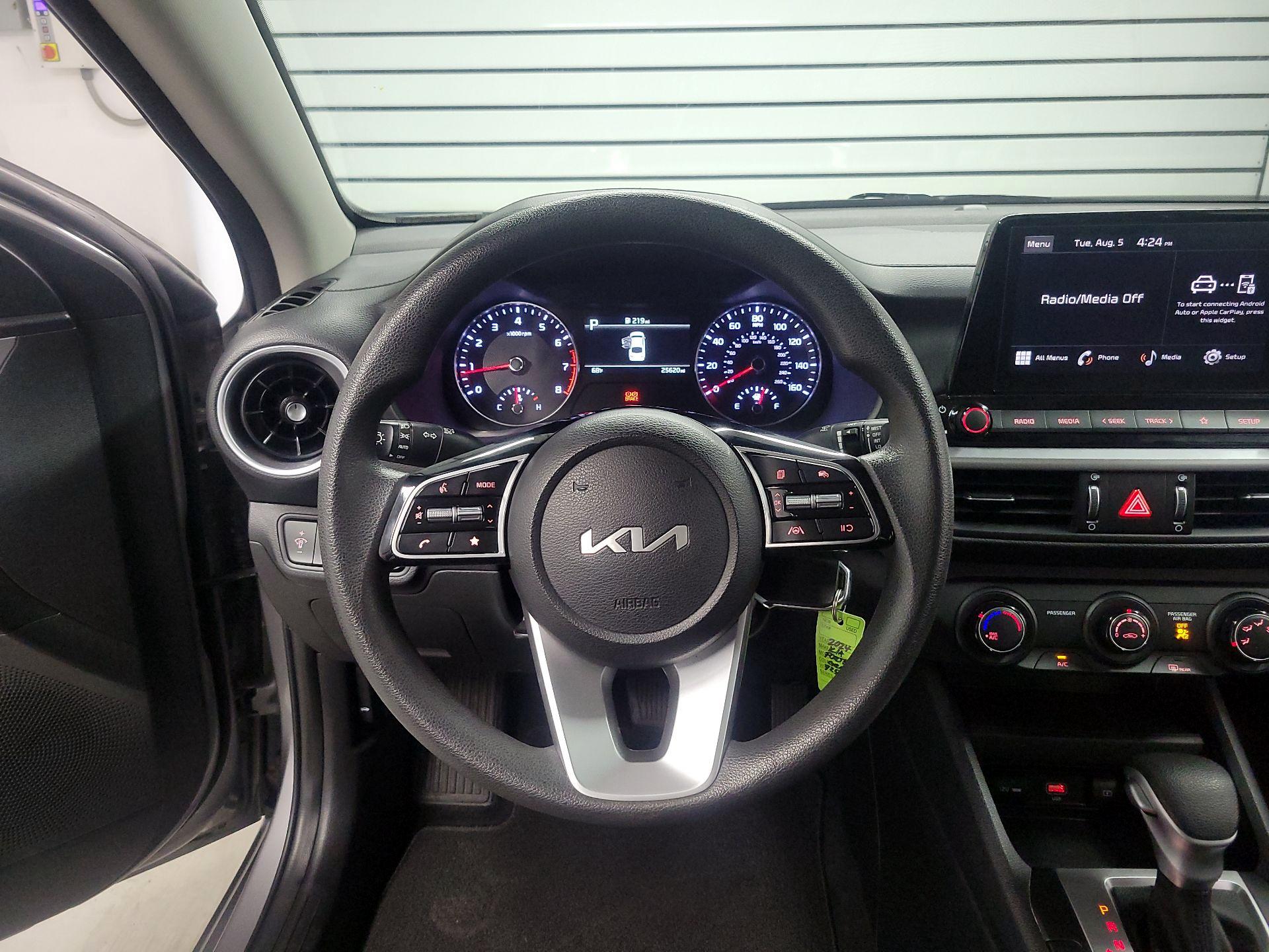 Thumbnail: 2024 Kia Forte - 10