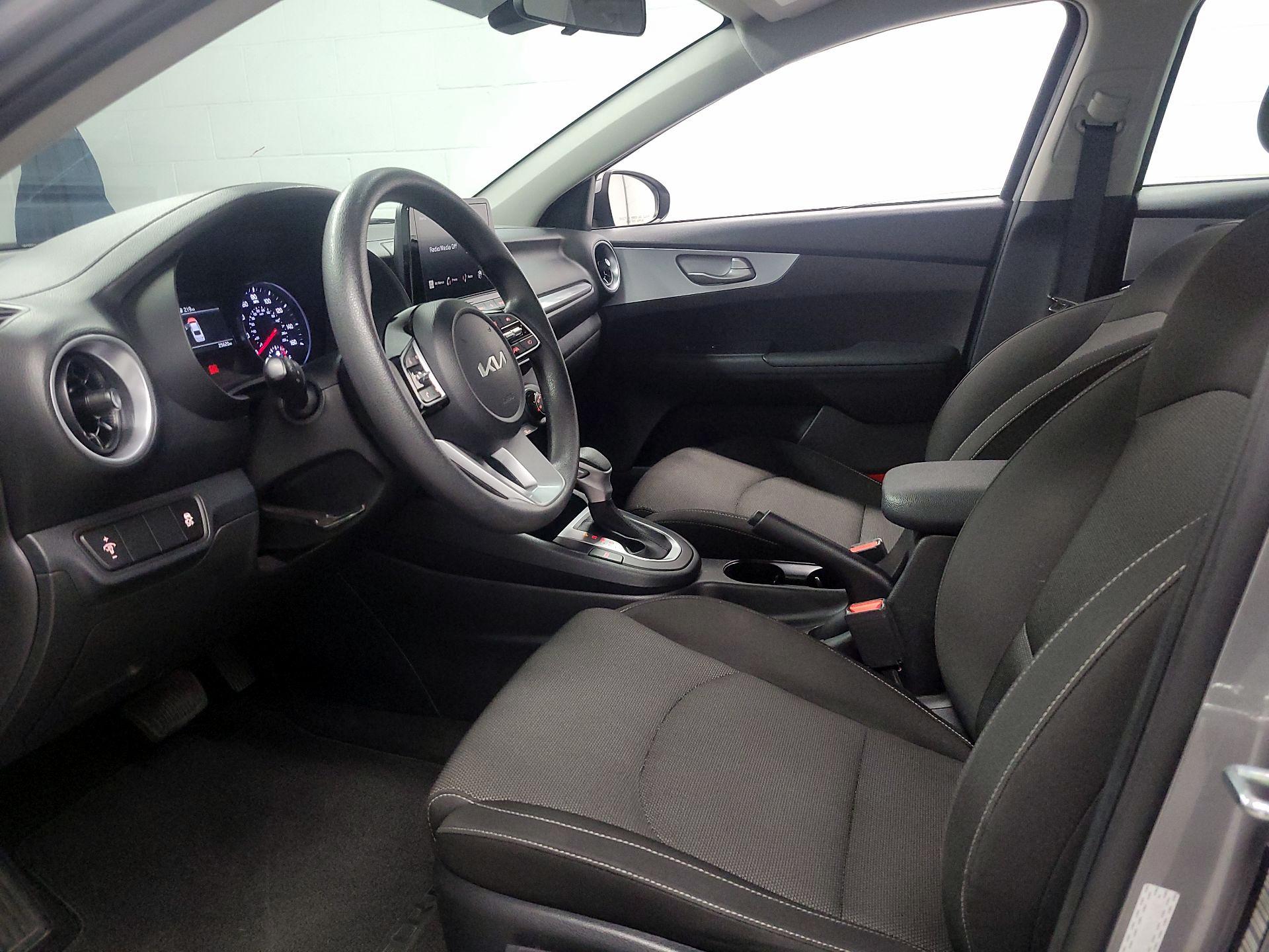 Thumbnail: 2024 Kia Forte - 11