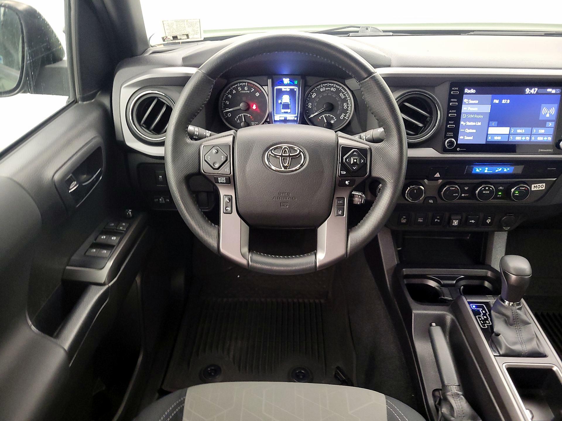 Thumbnail: 2022 Toyota Tacoma - 10