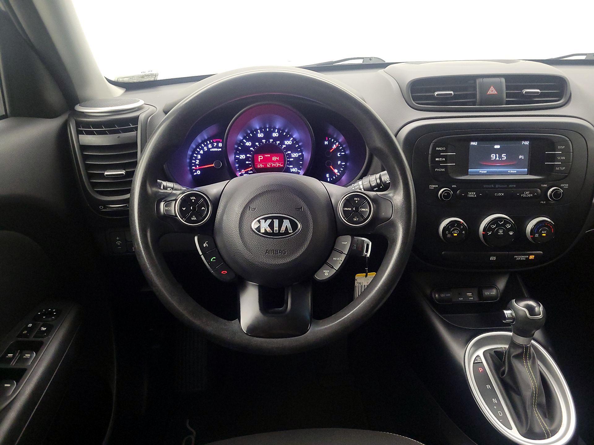 Thumbnail: 2016 Kia Soul - 10