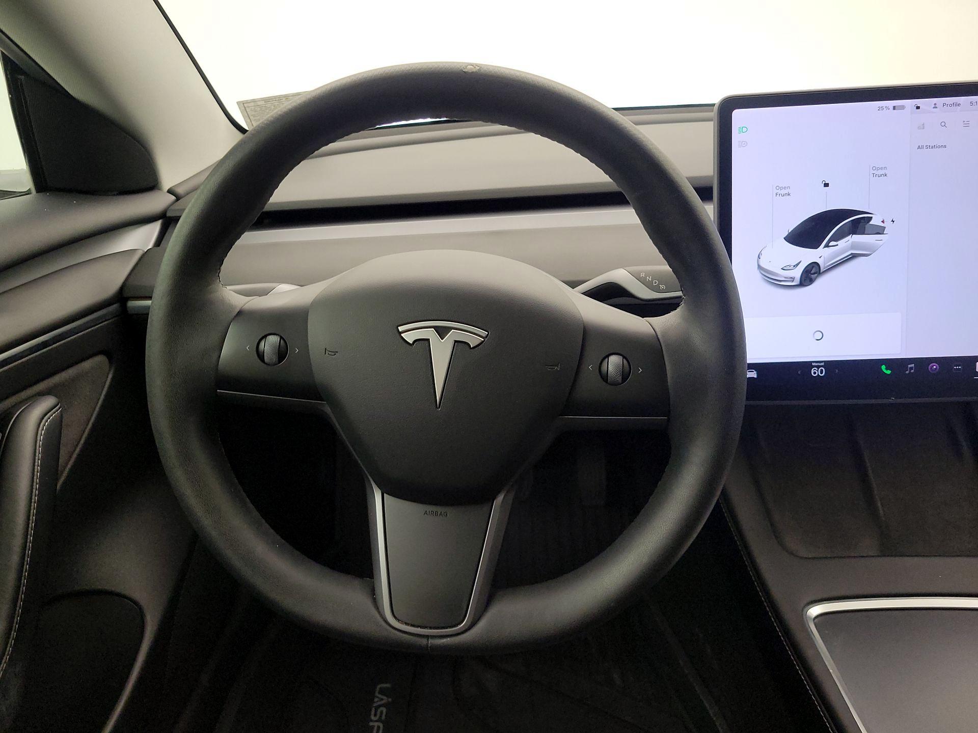 Thumbnail: 2022 Tesla Model 3 - 10