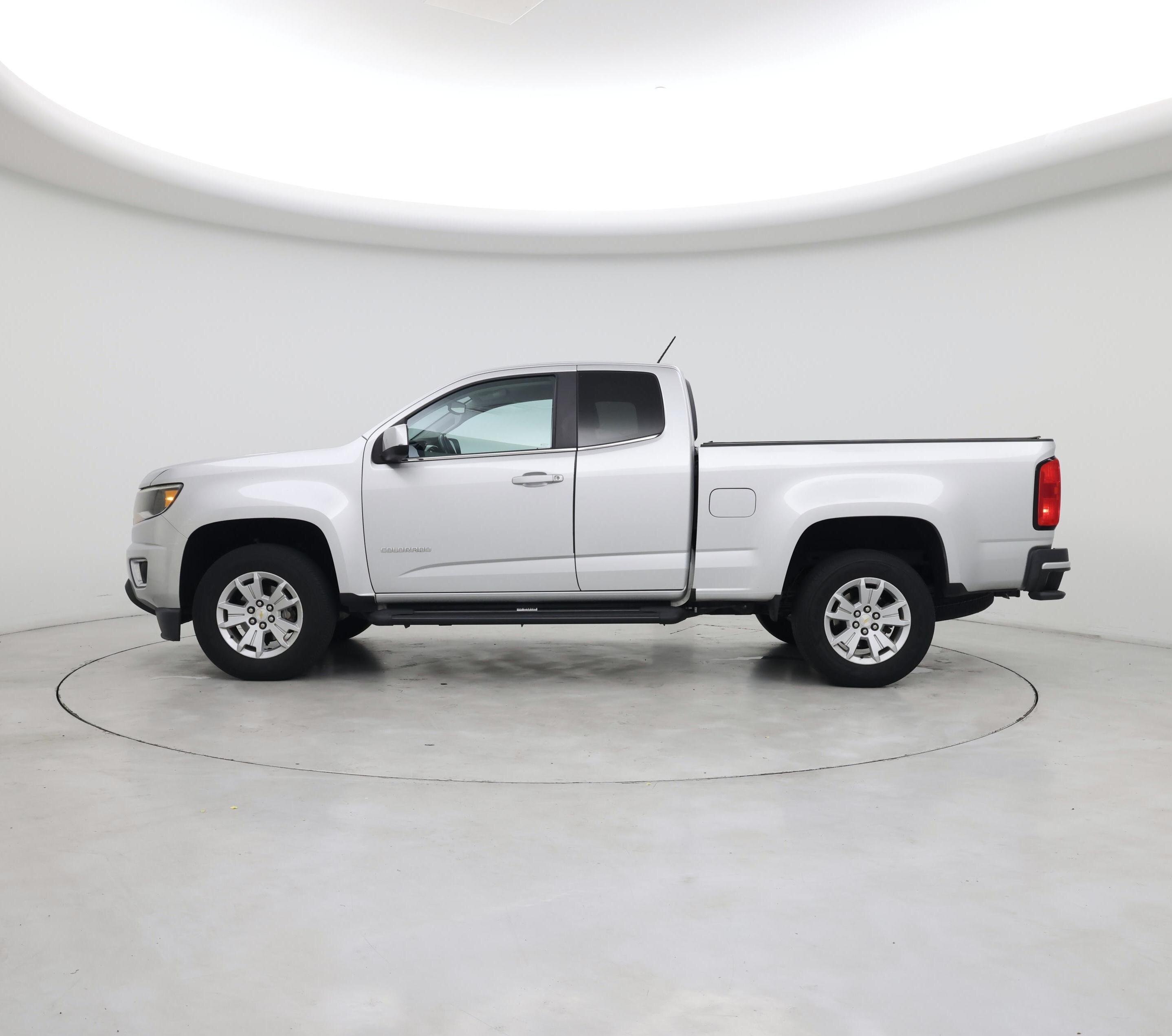Thumbnail: 2018 Chevrolet Colorado - 3