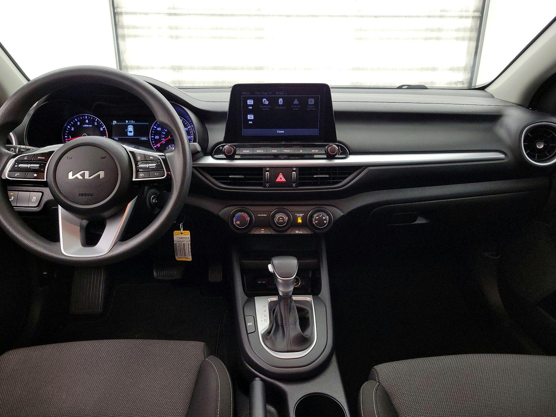 Thumbnail: 2023 Kia Forte - 9