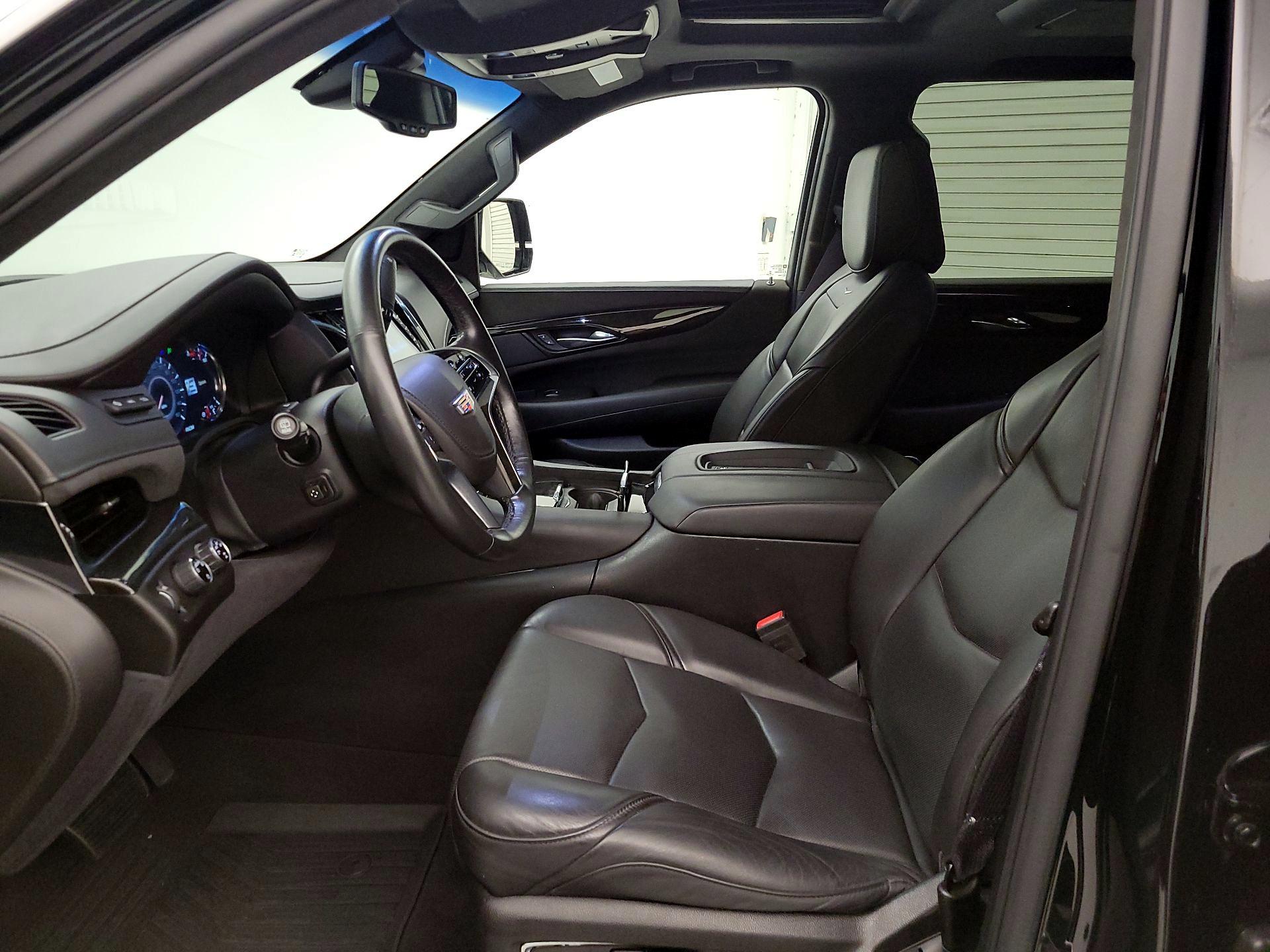 Thumbnail: 2016 Cadillac Escalade - 11