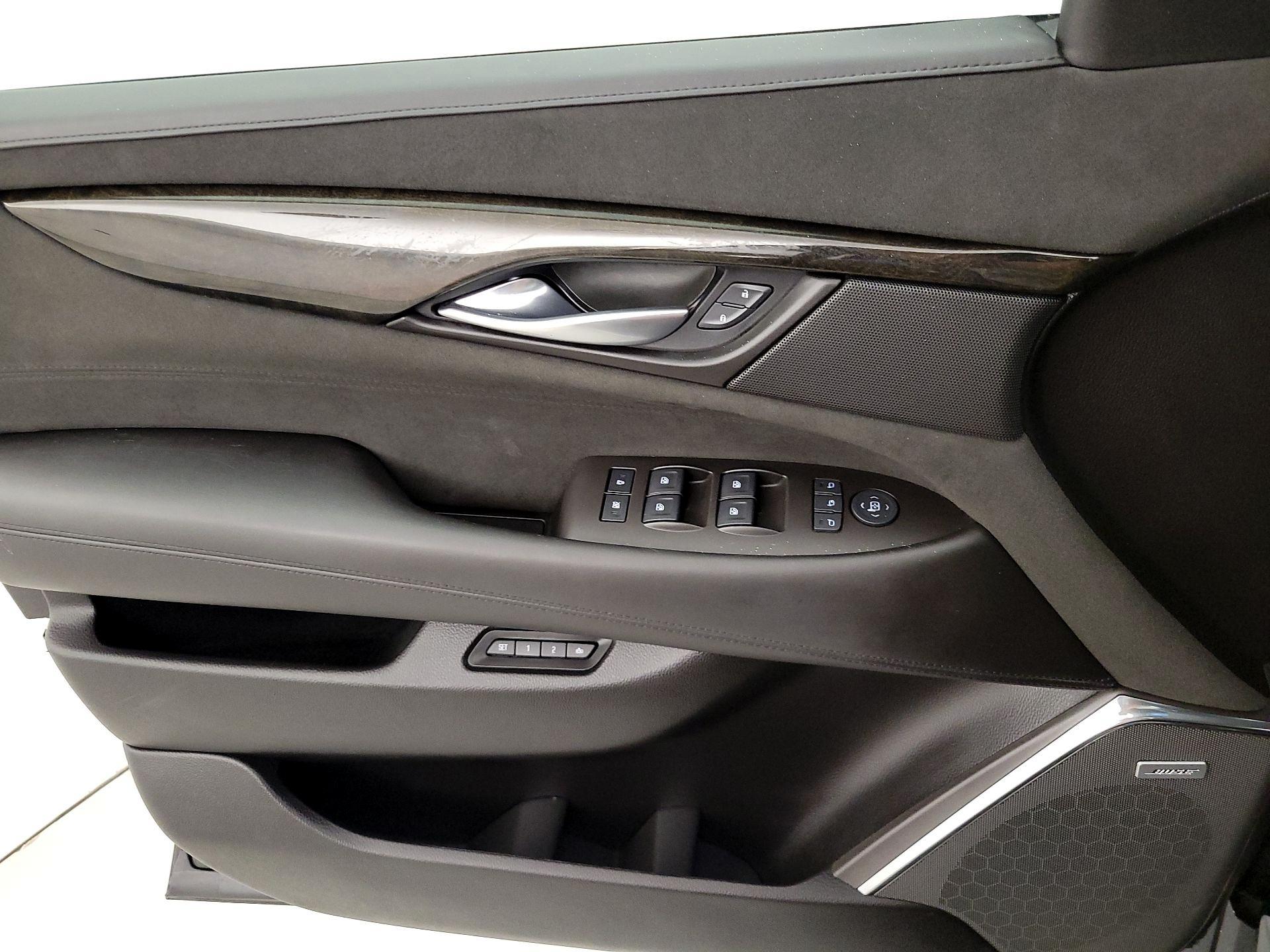 Thumbnail: 2016 Cadillac Escalade - 12