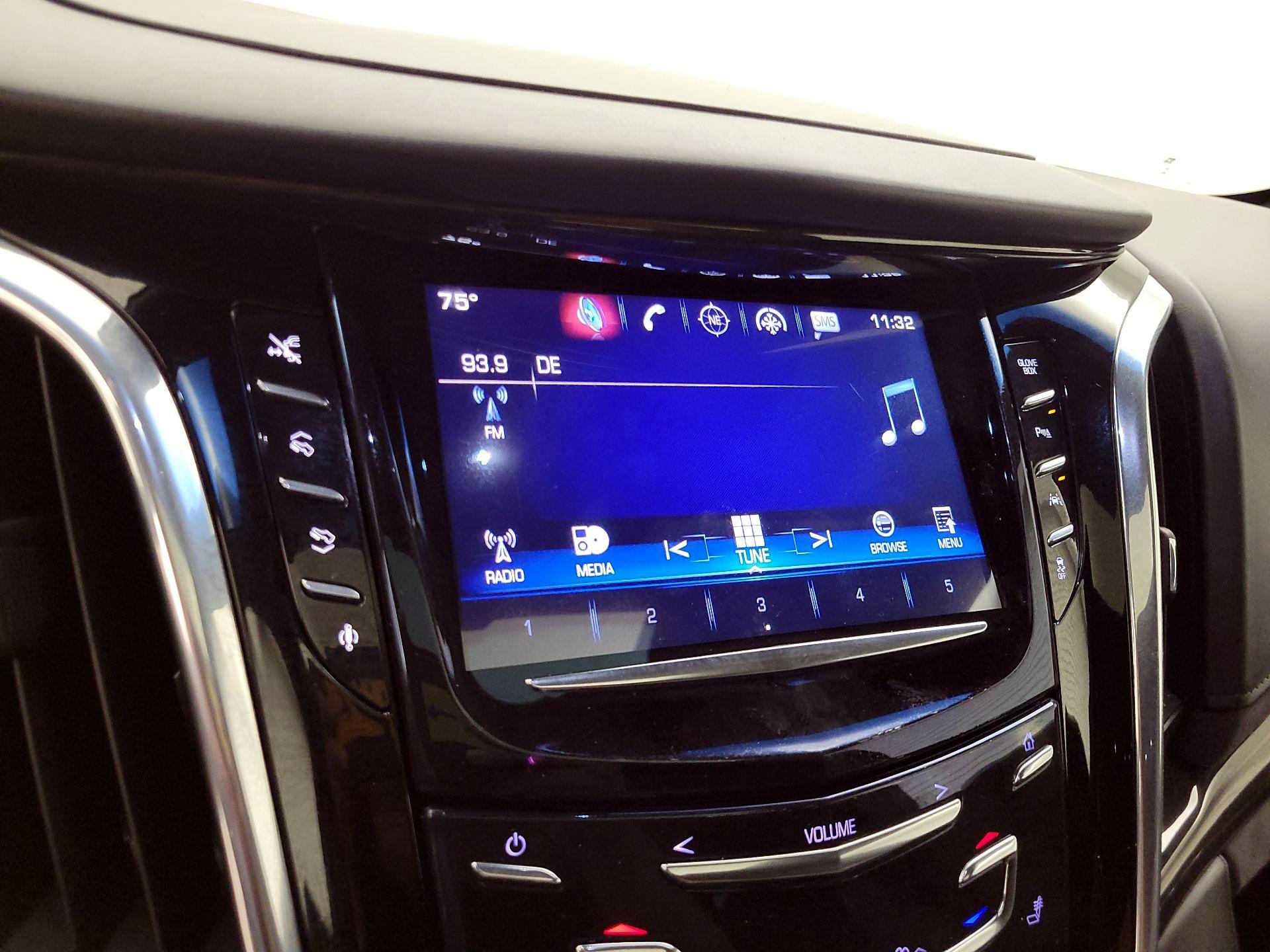 Thumbnail: 2016 Cadillac Escalade - 15