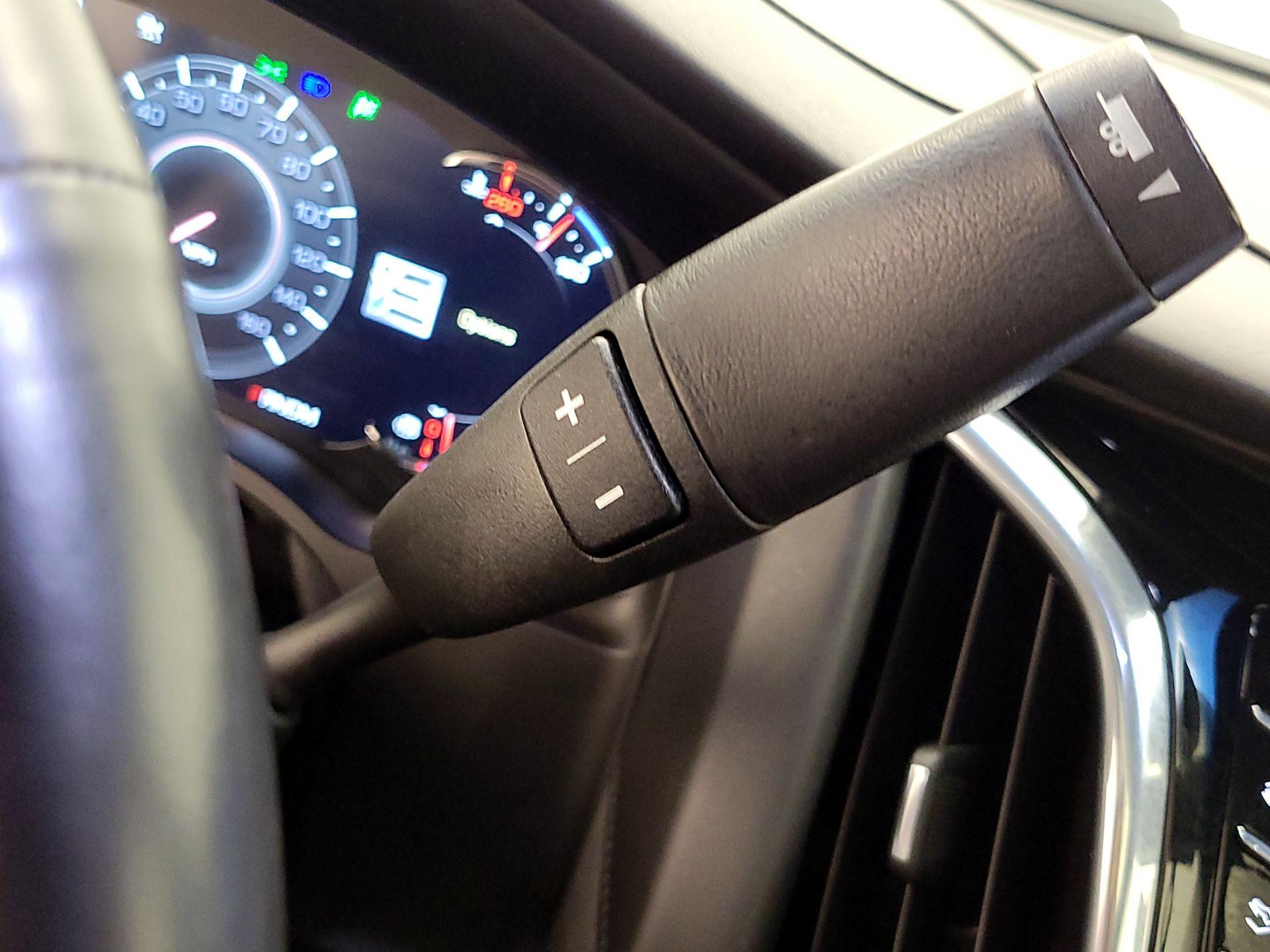 Thumbnail: 2016 Cadillac Escalade - 17